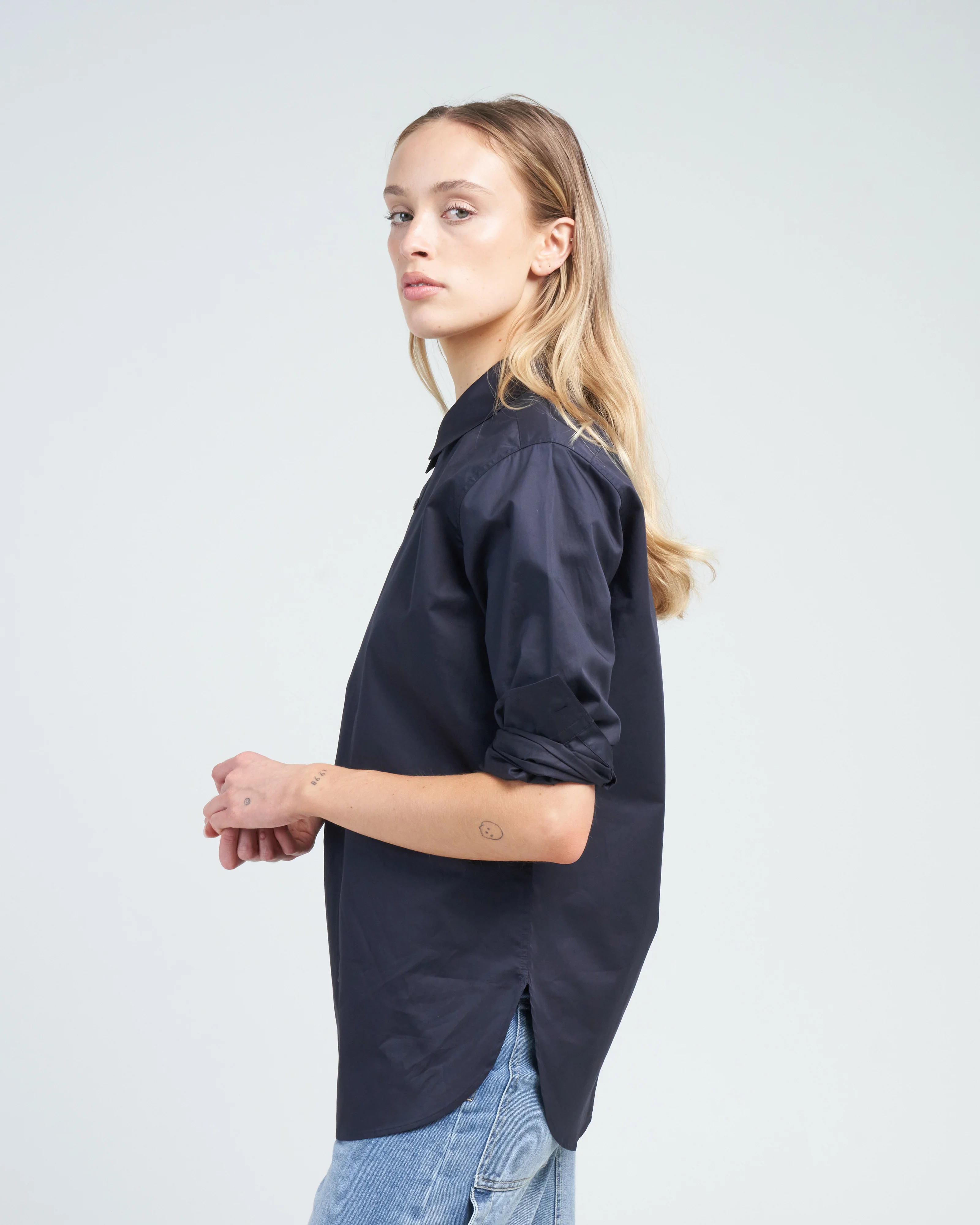 eco poplin shirt with inseam vent - dark navy - Image 3