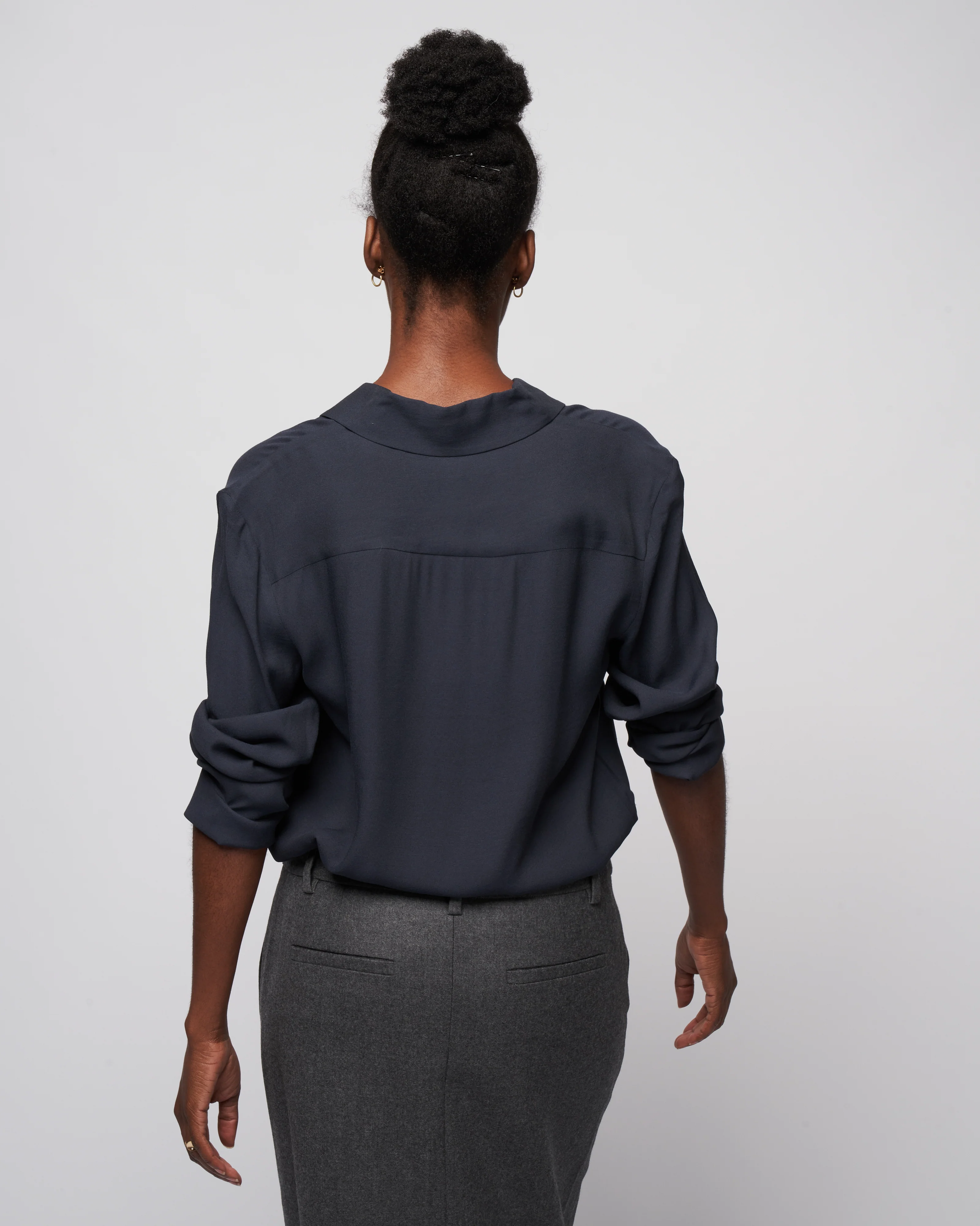 feather weight eco crepe slim shirt - midnight navy - Image 4