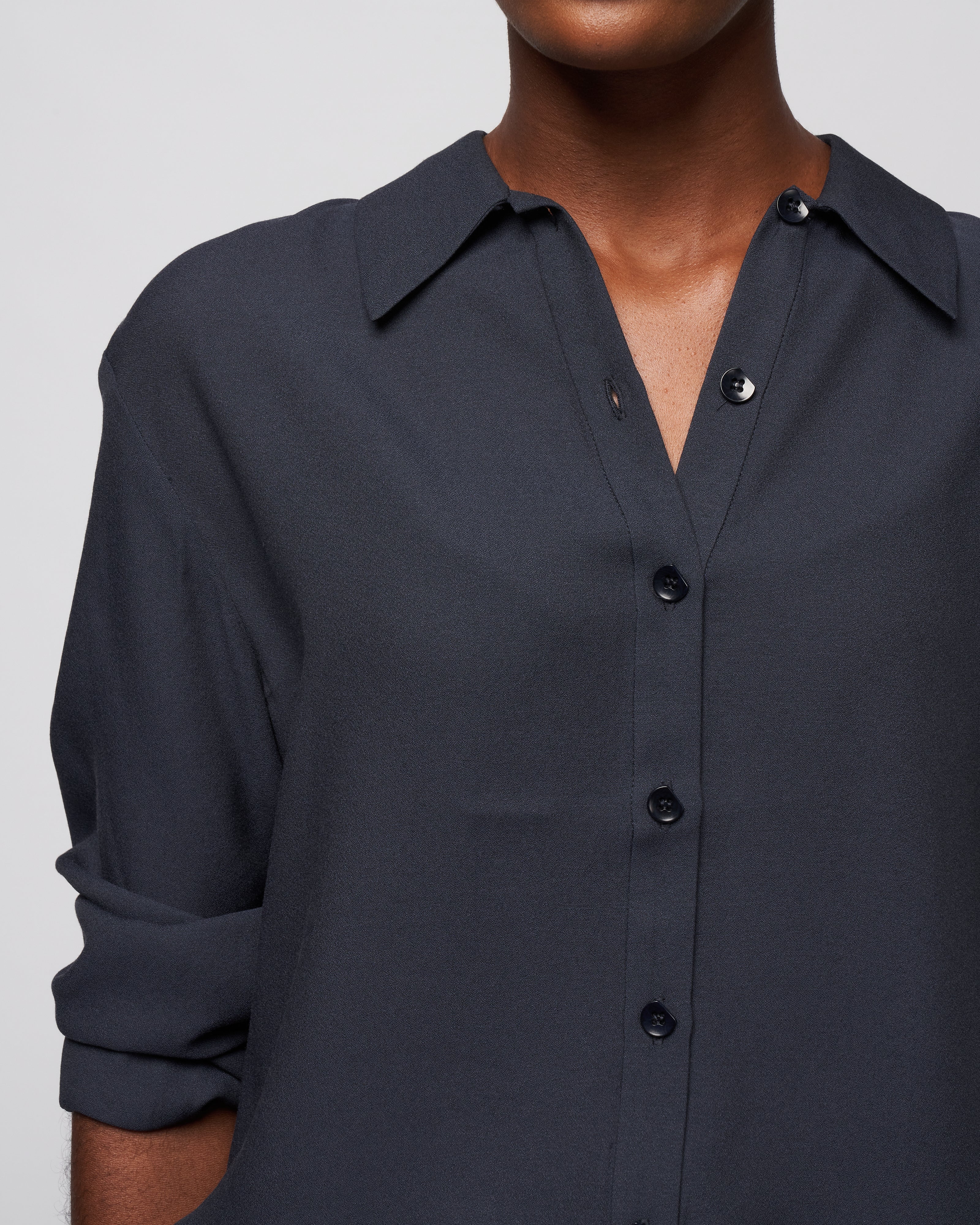feather weight eco crepe slim shirt - midnight navy - Image 5
