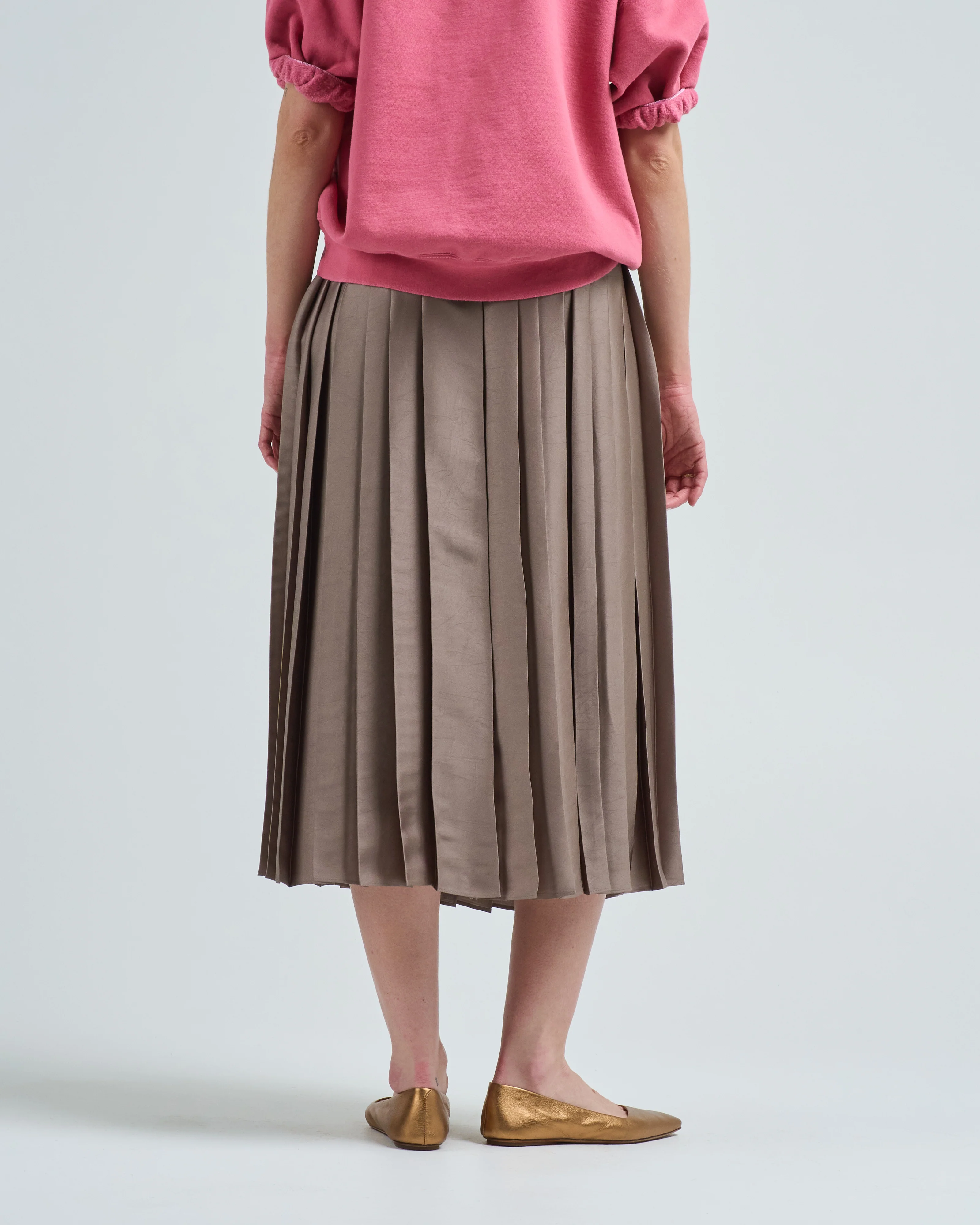 feather weight pleated pull on skirt - Image 5