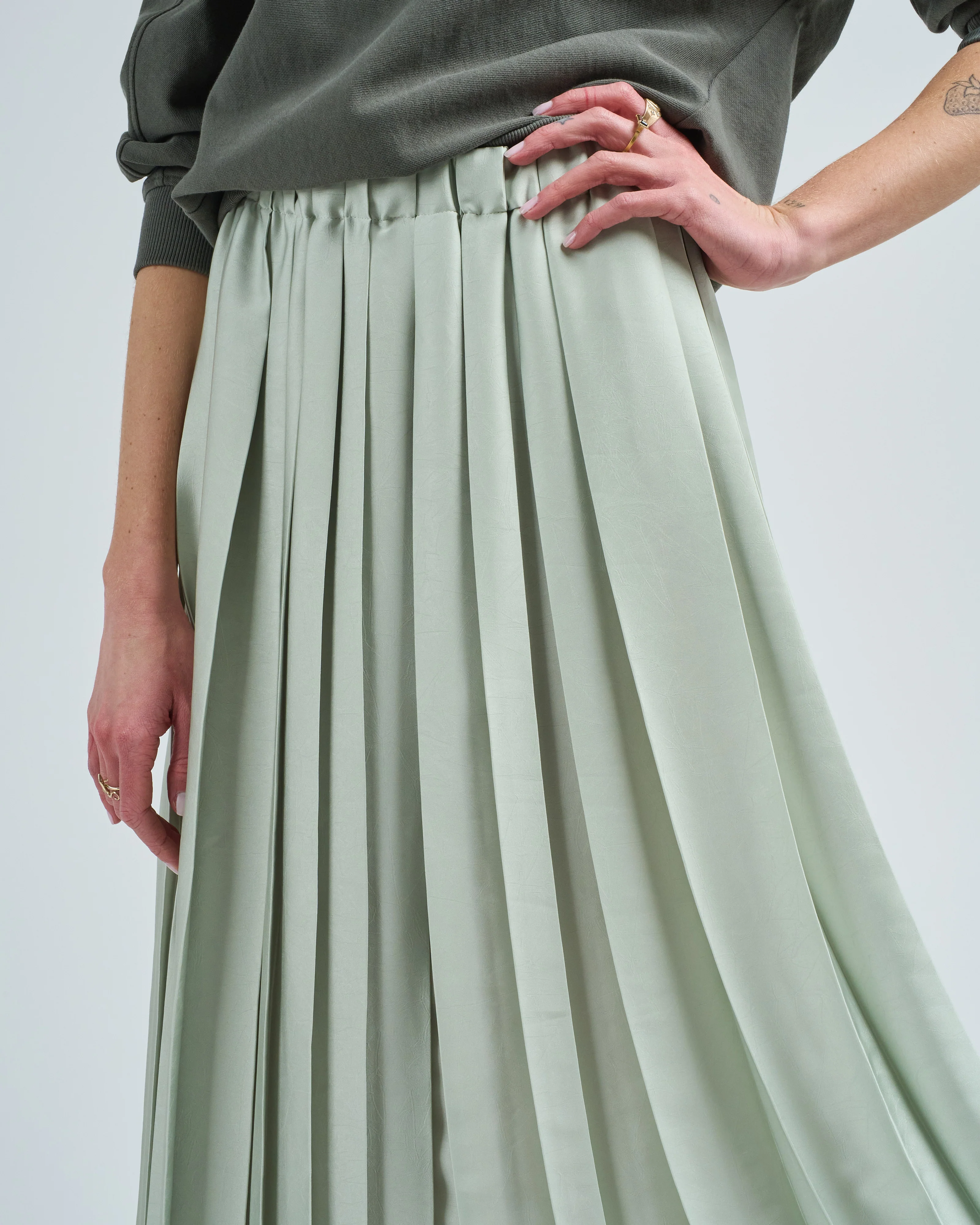 feather weight pleated pull on skirt - Image 2