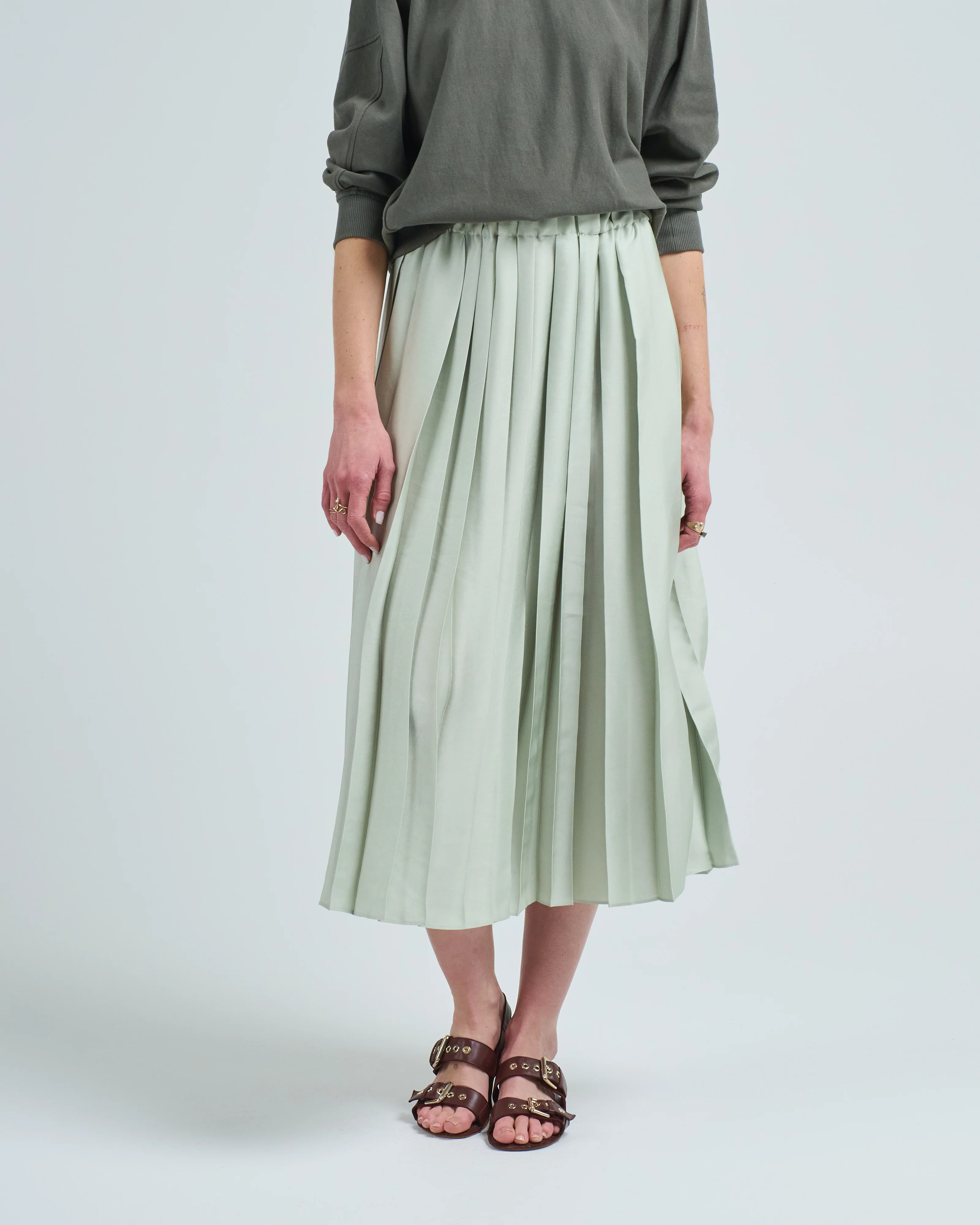 feather weight pleated pull on skirt - Image 3