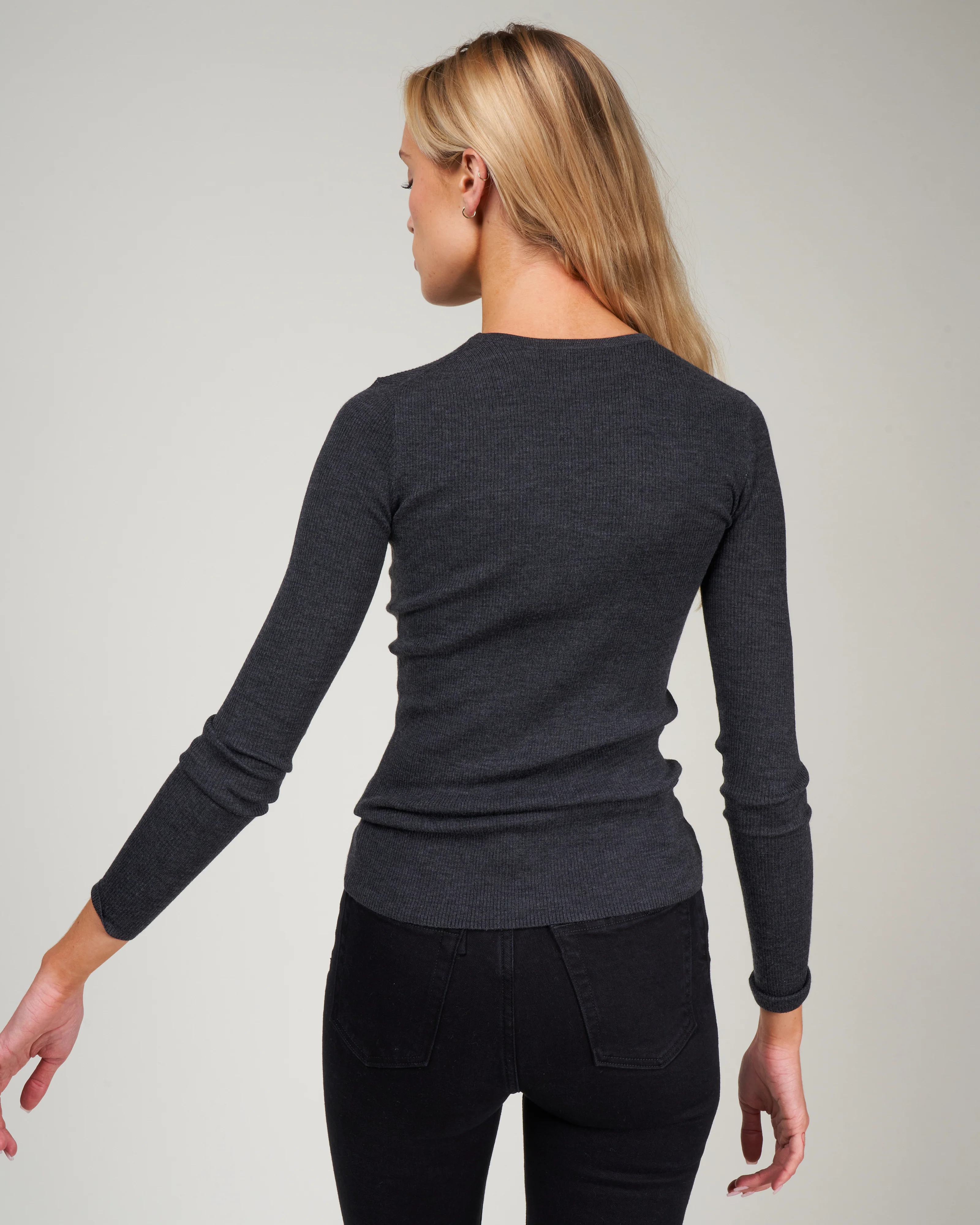 feather weight ribbed sweater crewneck pullover - dark heather grey - Image 4