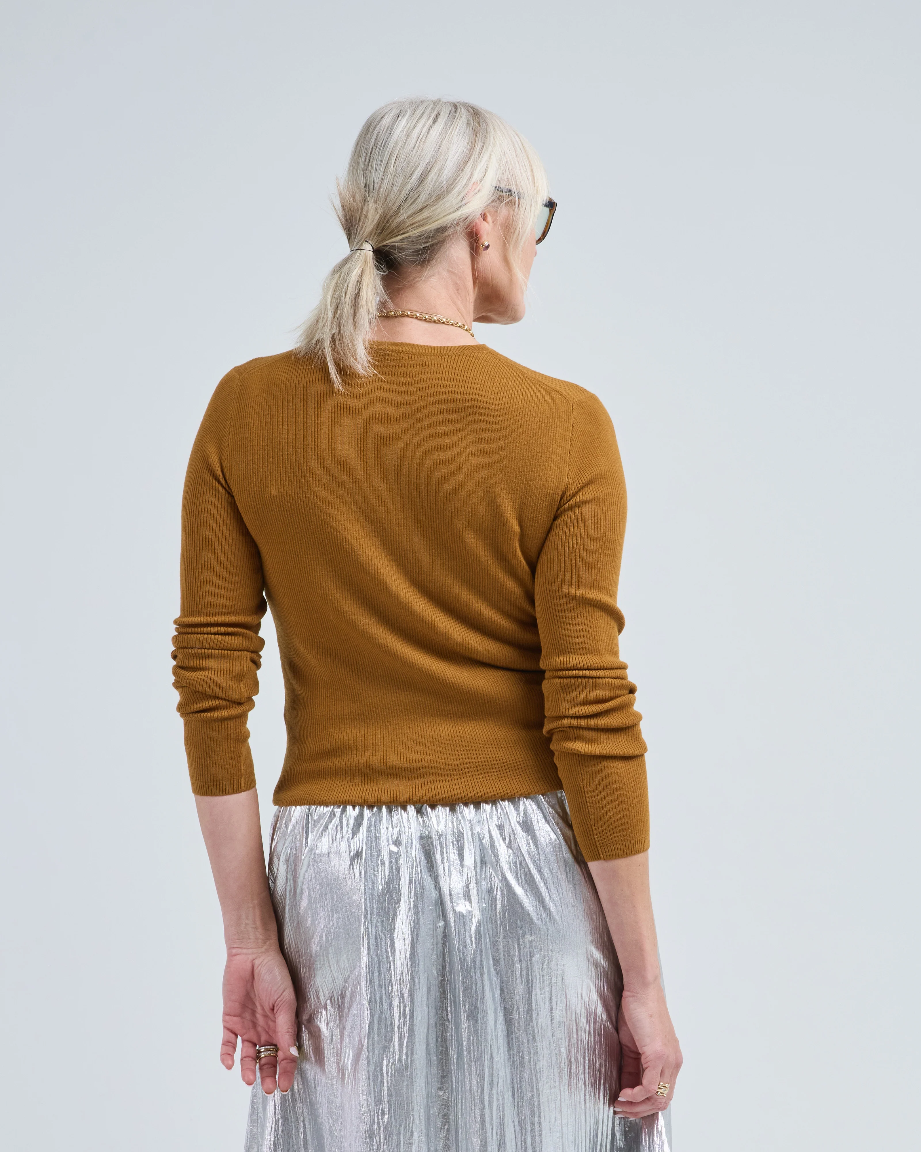 feather weight ribbed sweater crewneck pullover - Image 5