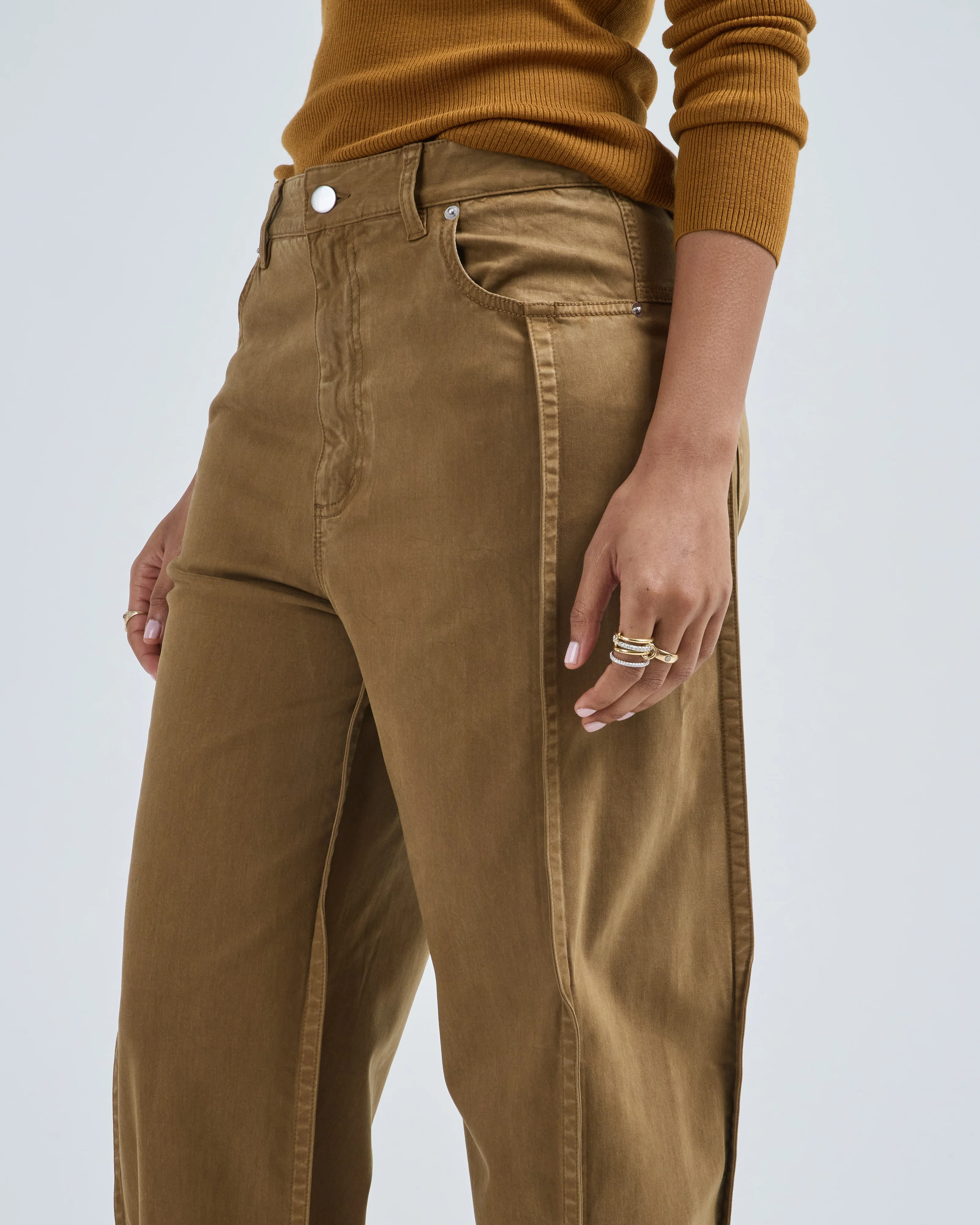 garment dyed stretch twill tuck pant - Image 5