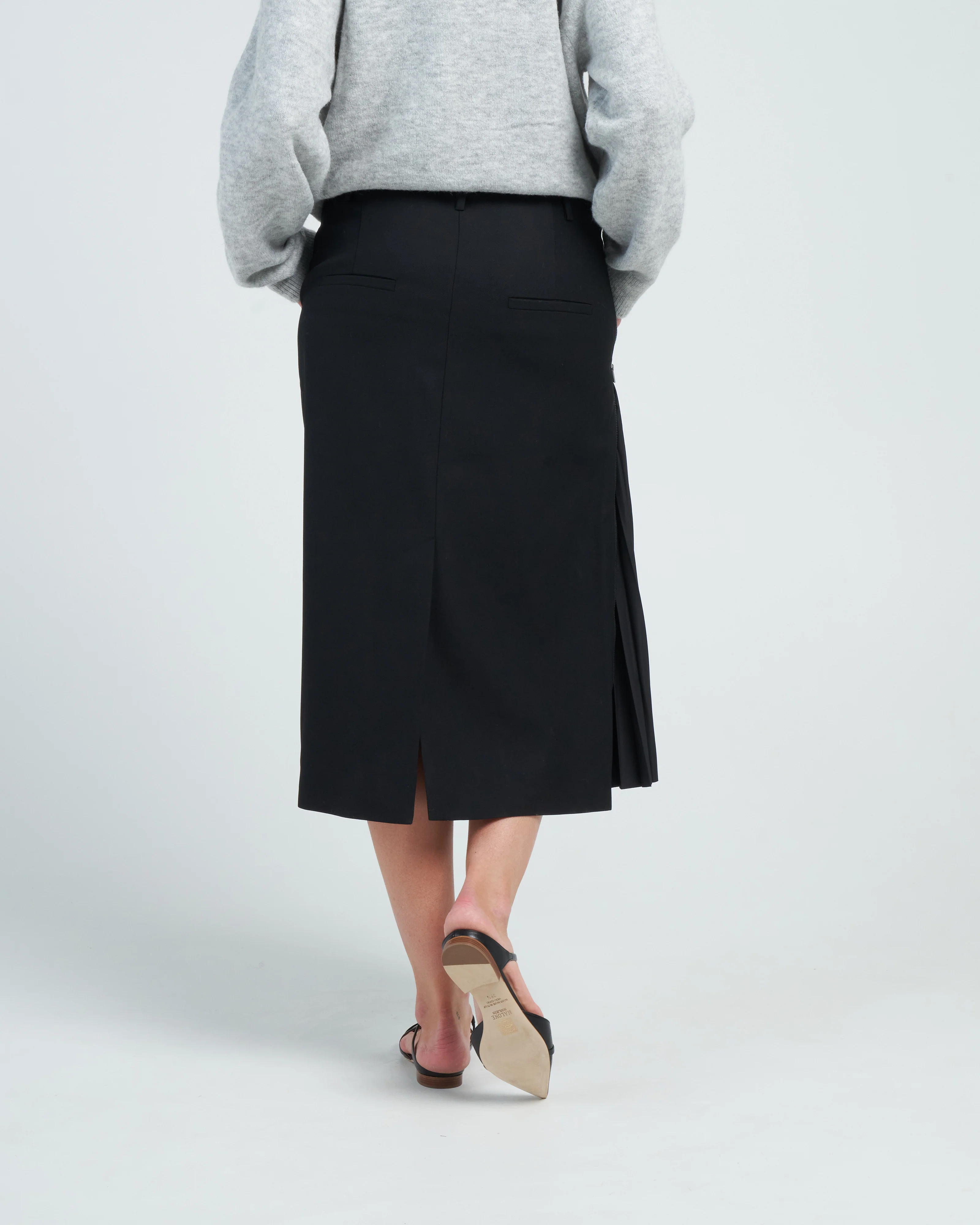 grain de poudre trouser skirt with pleat panel - black - Image 4