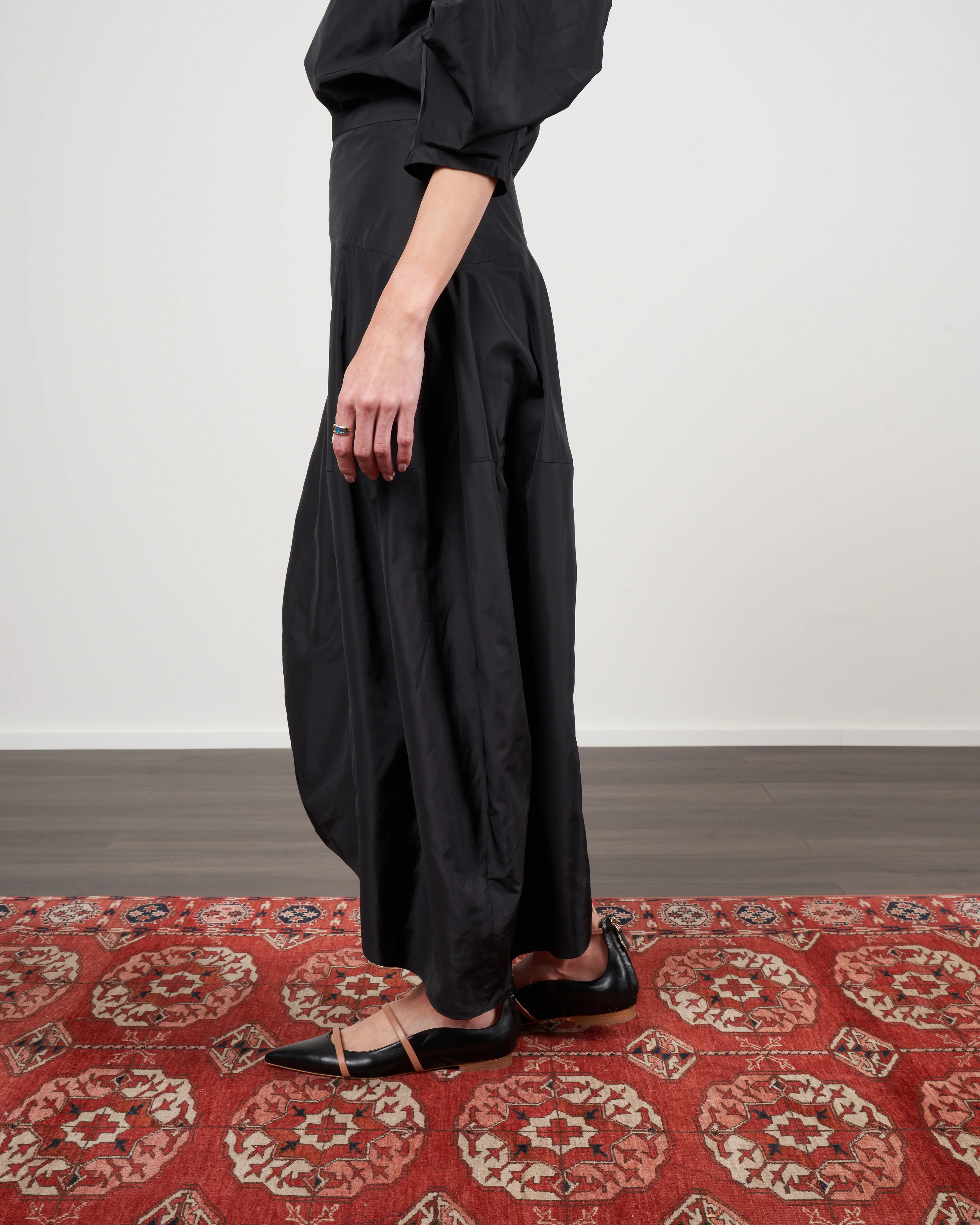 italian sporty nylon asymmetrical balloon skirt - black - Image 3