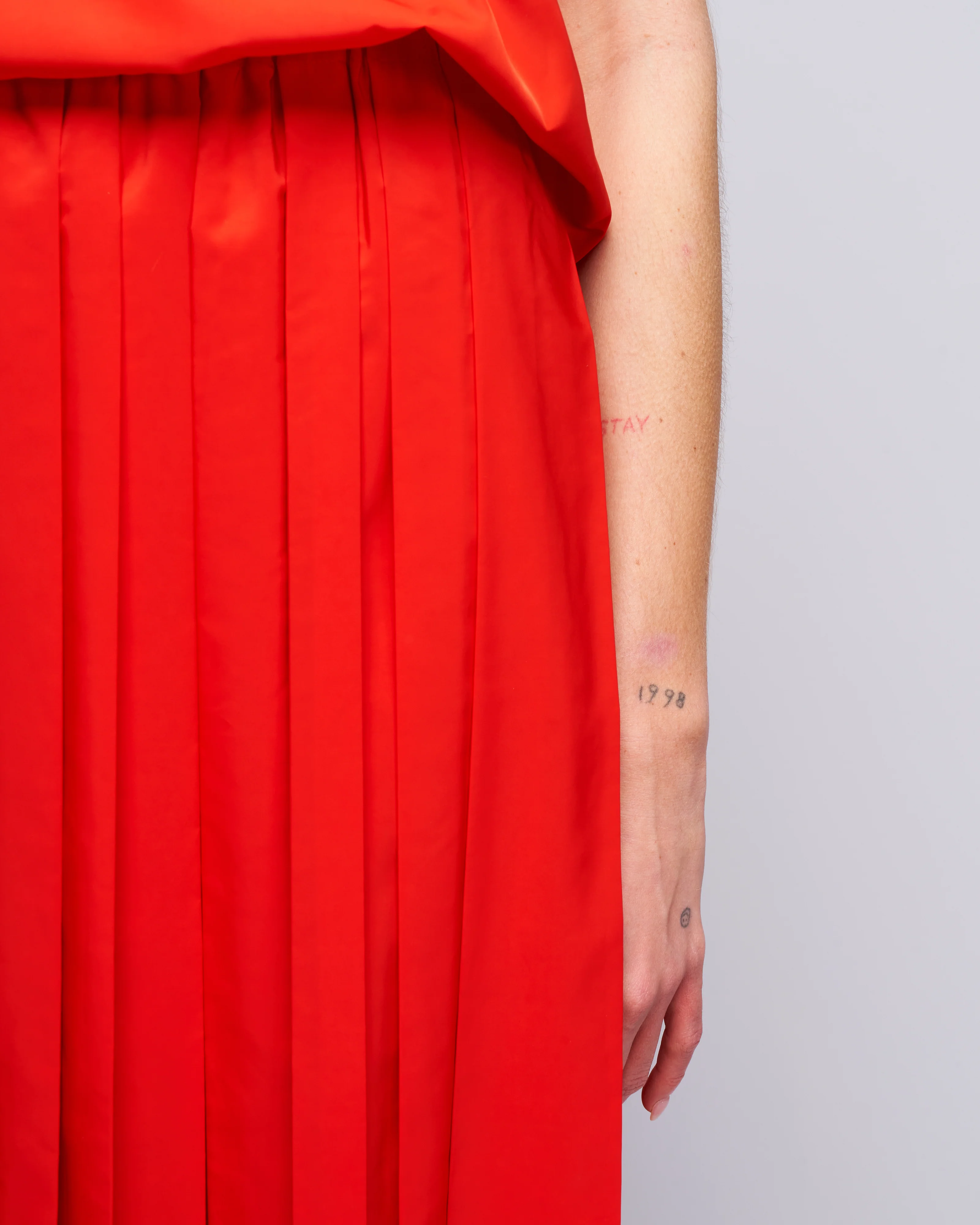 italian sporty nylon pleated pullon skirt - red - Image 5