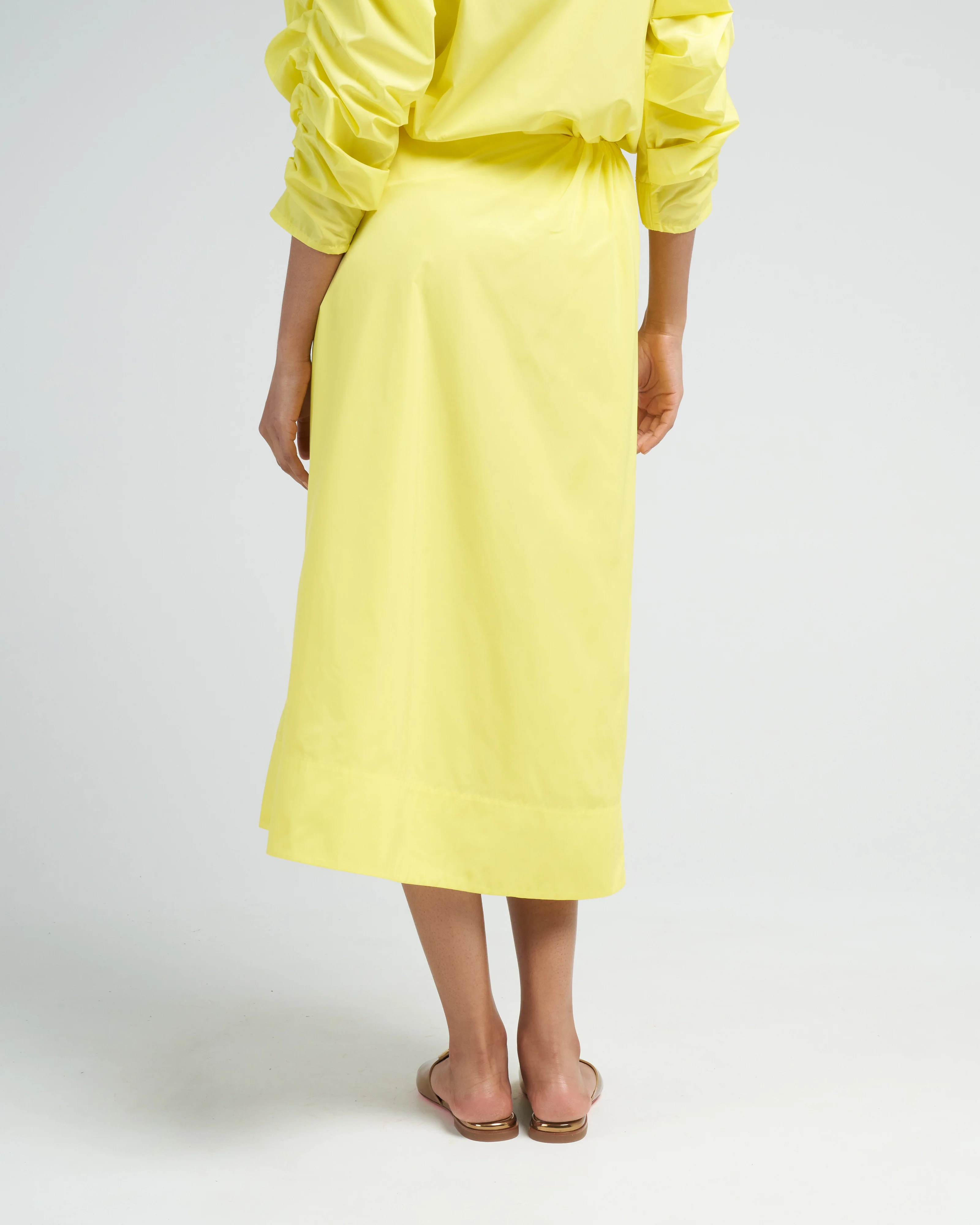 italian sporty nylon side shirred circle skirt - yellow - Image 4