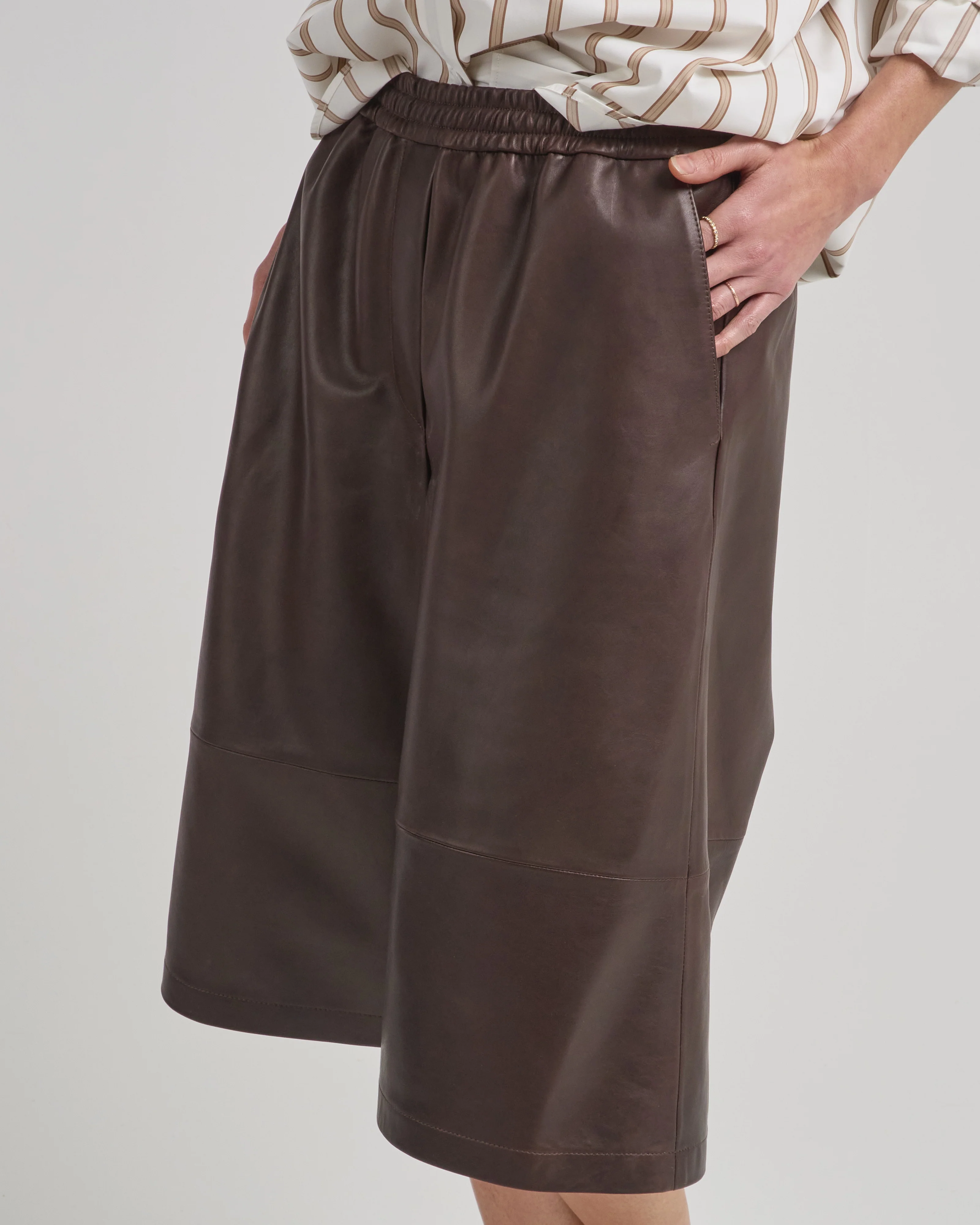 leather relaxed long short - Image 2