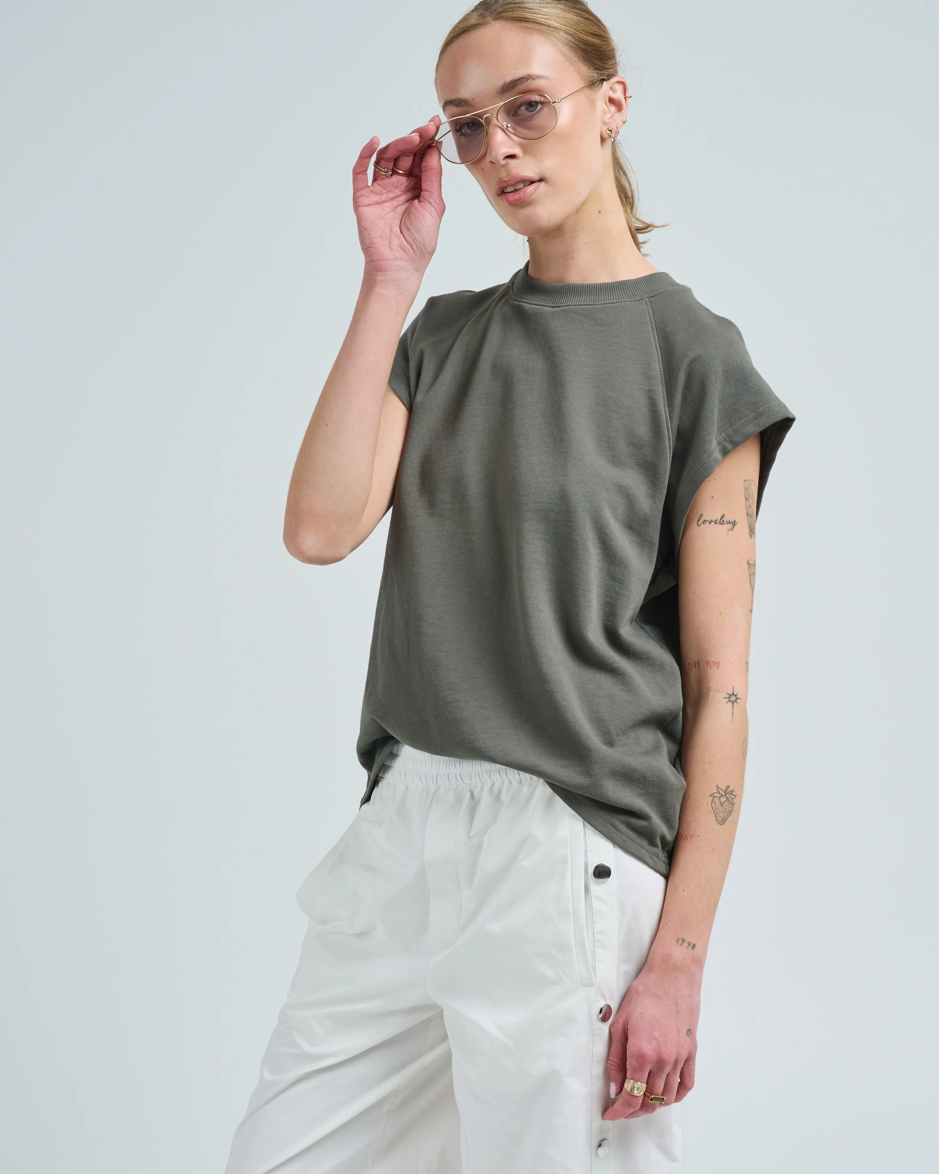 light weight sweatshirting sleeveless easy top - Image 3