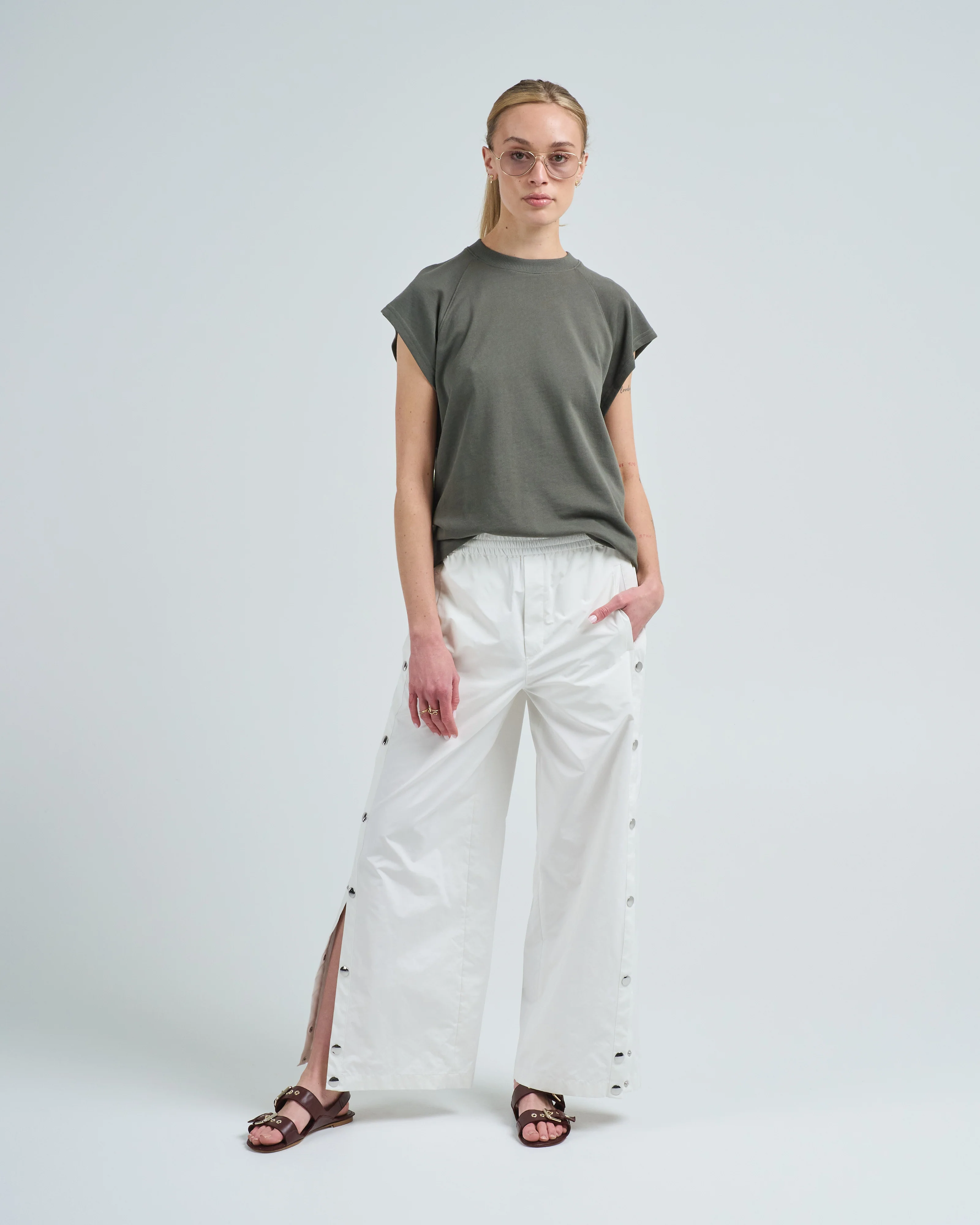 light weight sweatshirting sleeveless easy top - Image 5