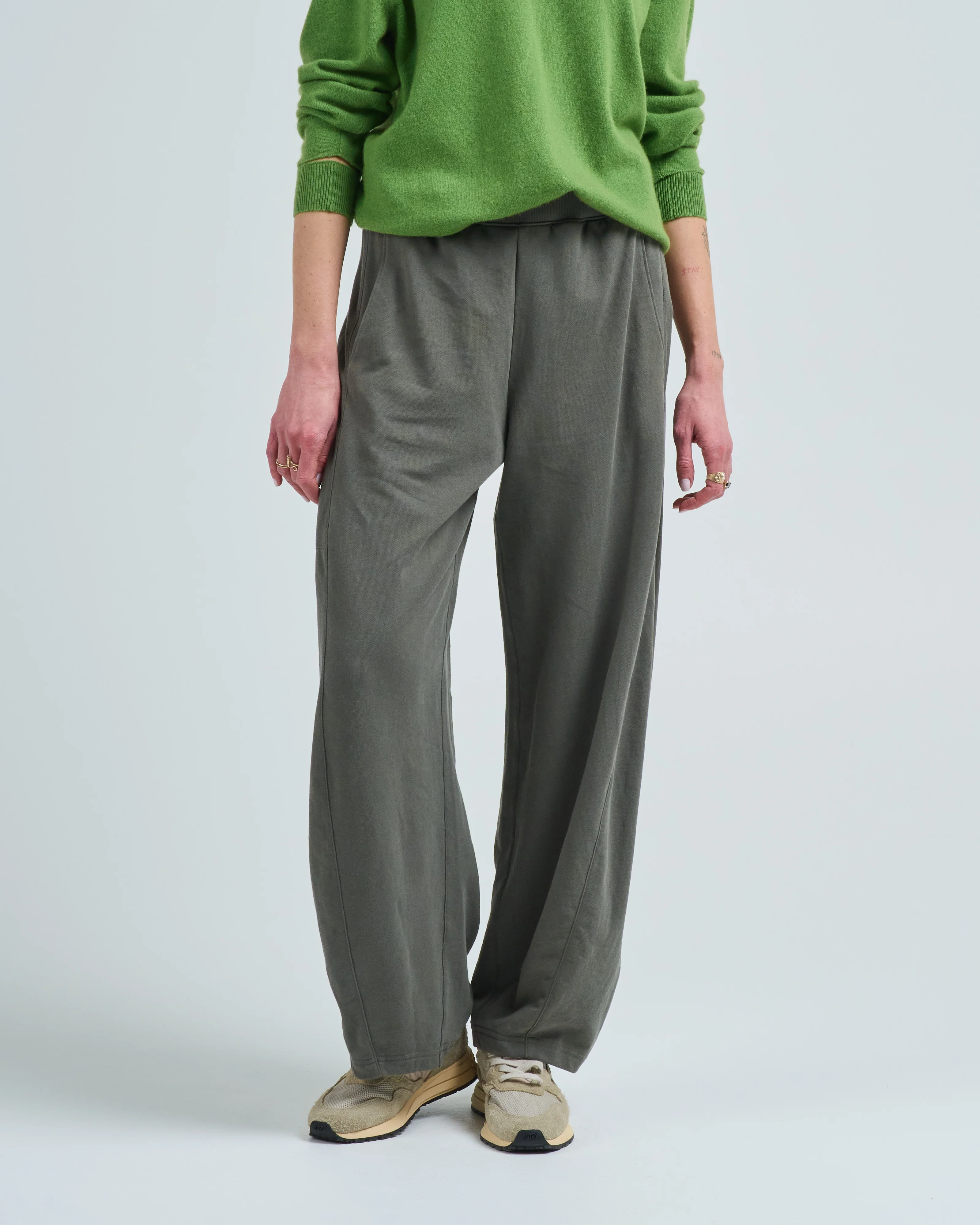 light weight sweatshirting winslow pant - Image 3