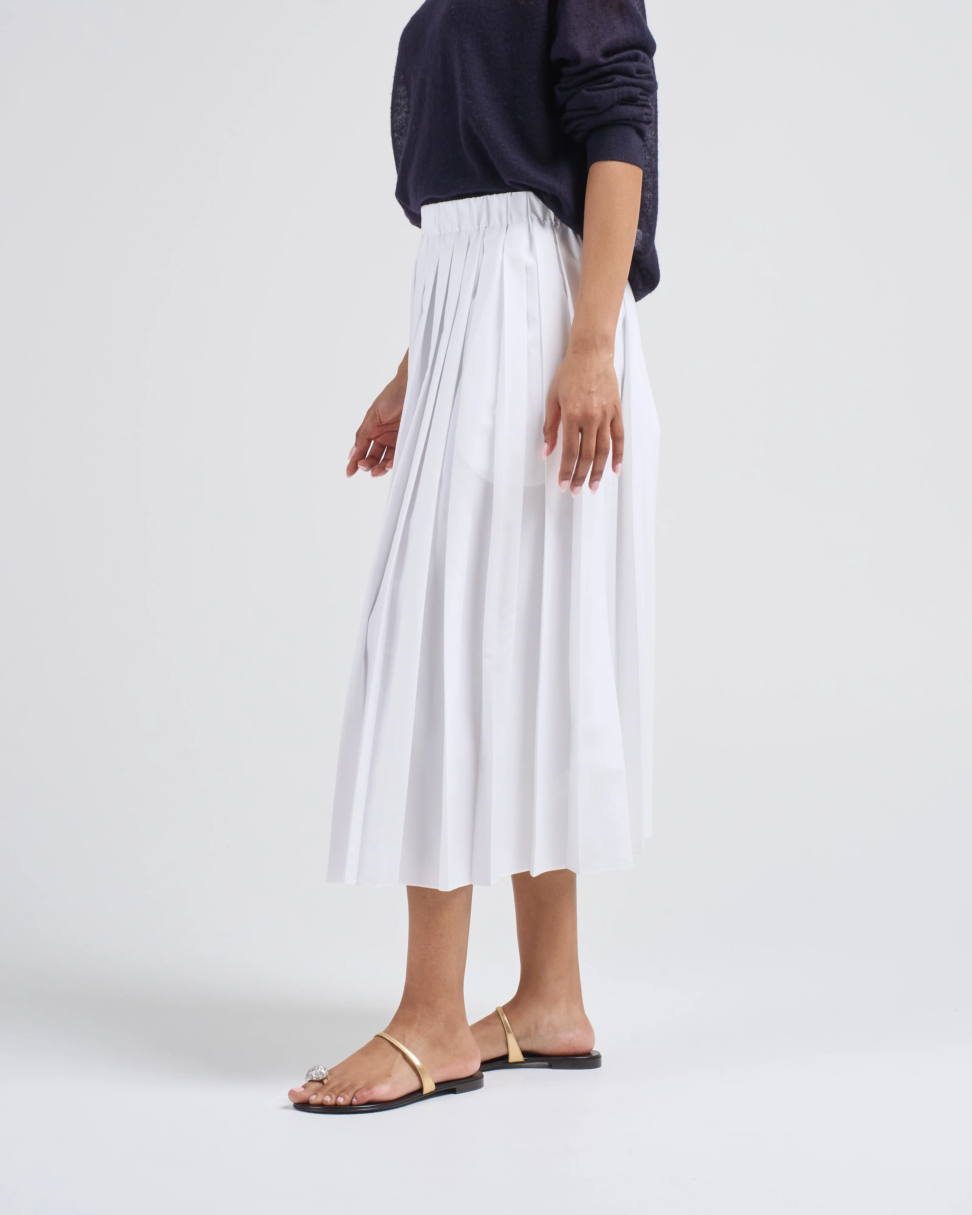 nylon pleated pull on skirt - Image 3