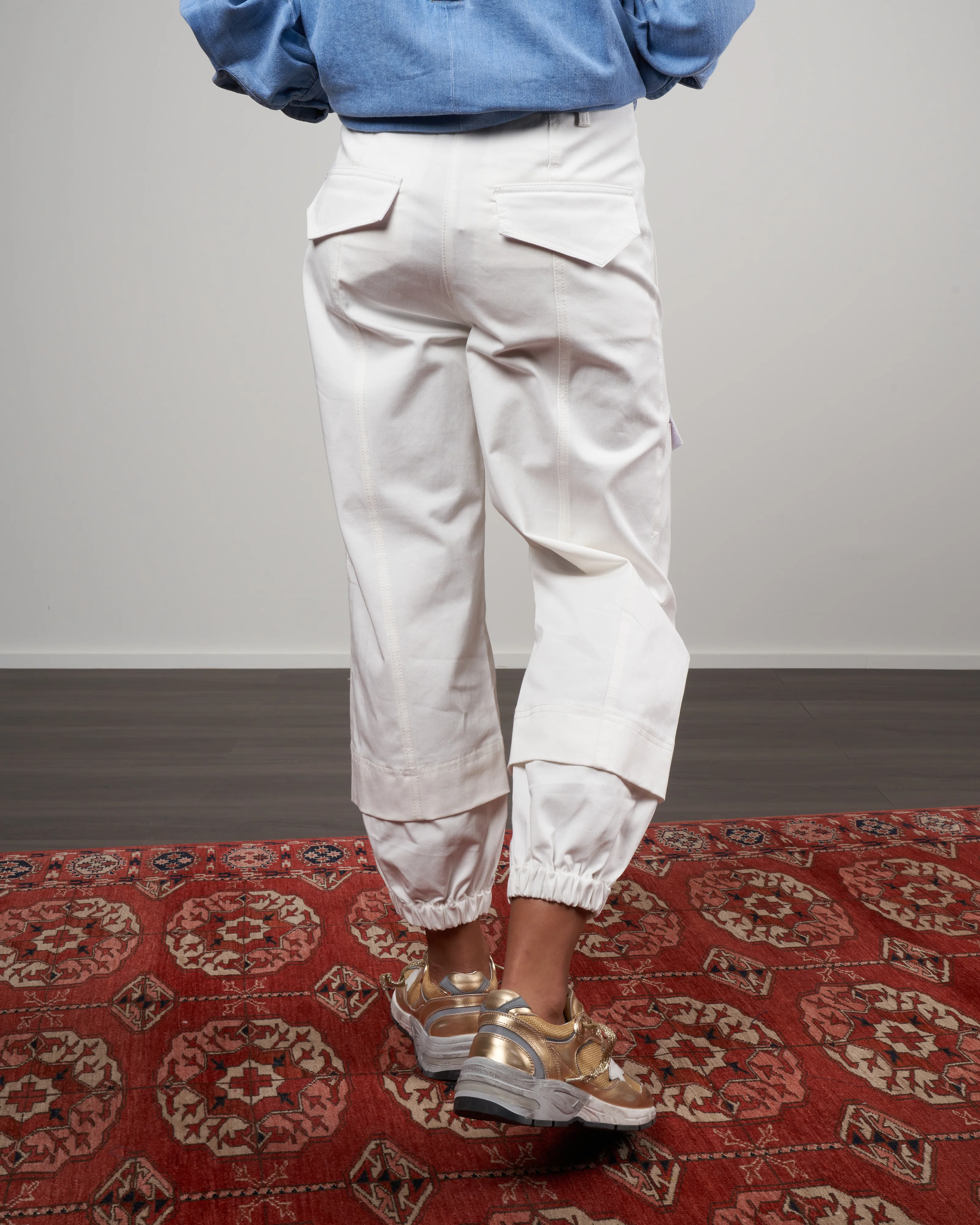 organic cotton twill cargo pants - winter white - Image 4