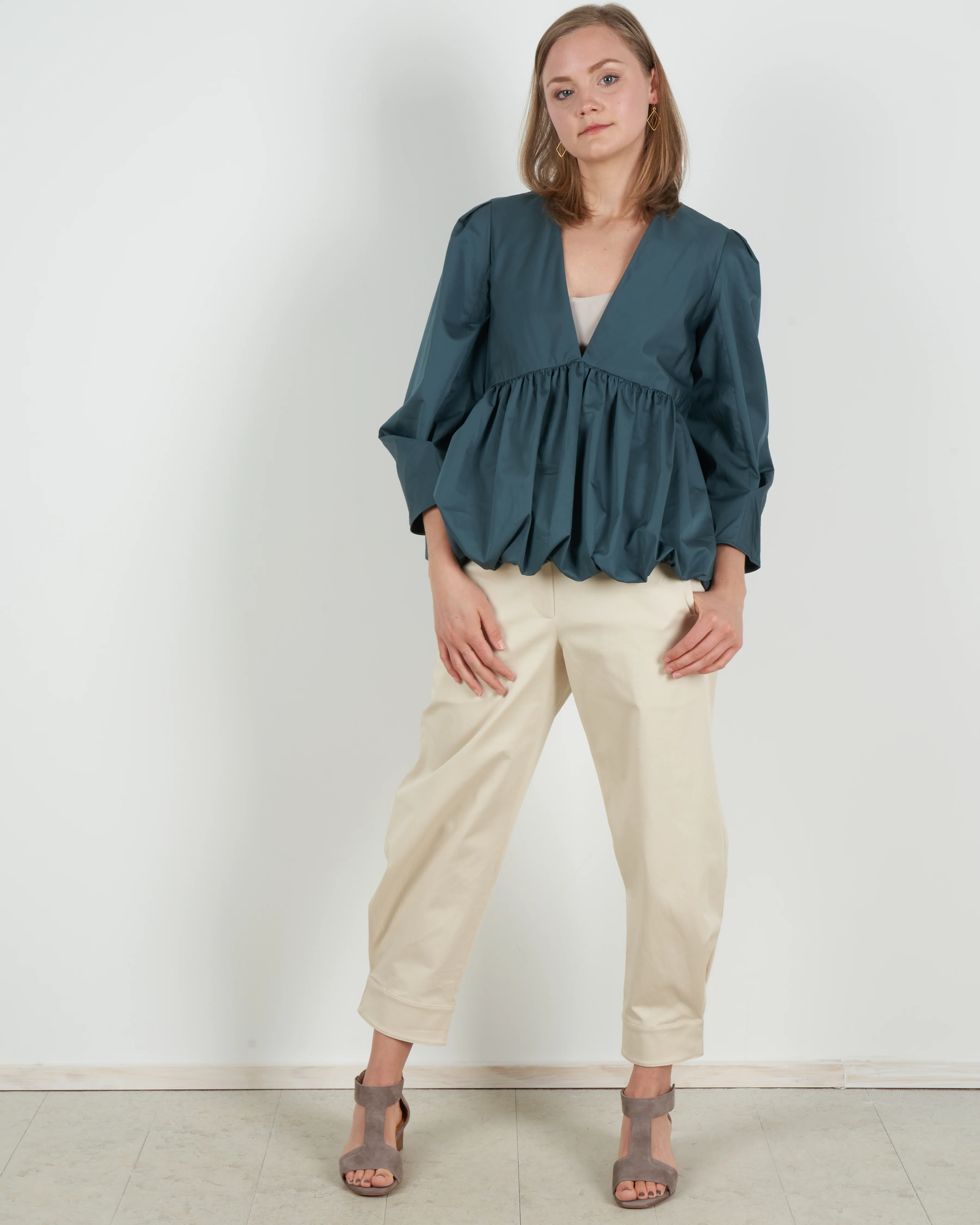 organic cotton twill sculpted pant - vanilla cream - Image 2
