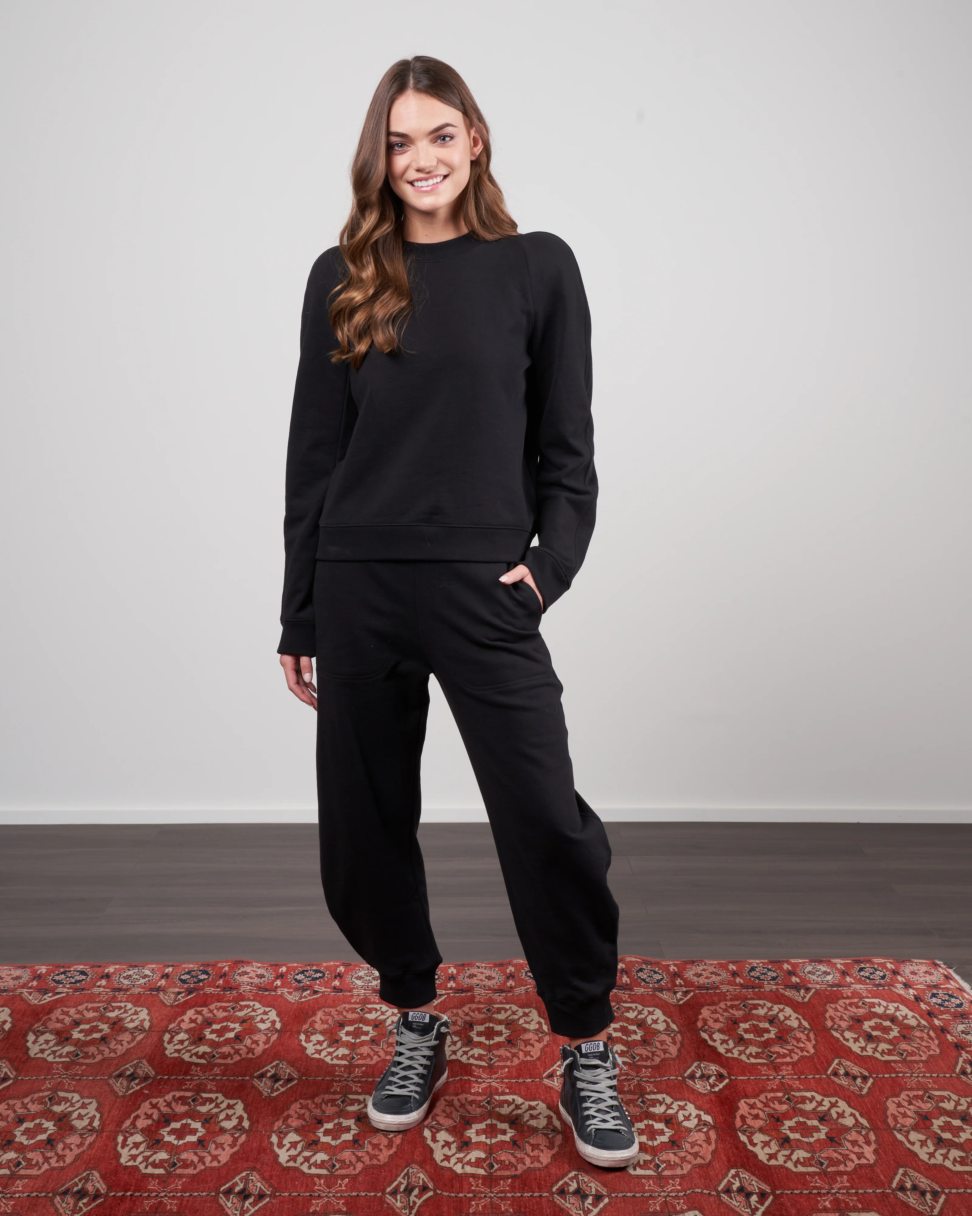 sweatshirt sculpted shoulder sweatshirt - black - Image 2