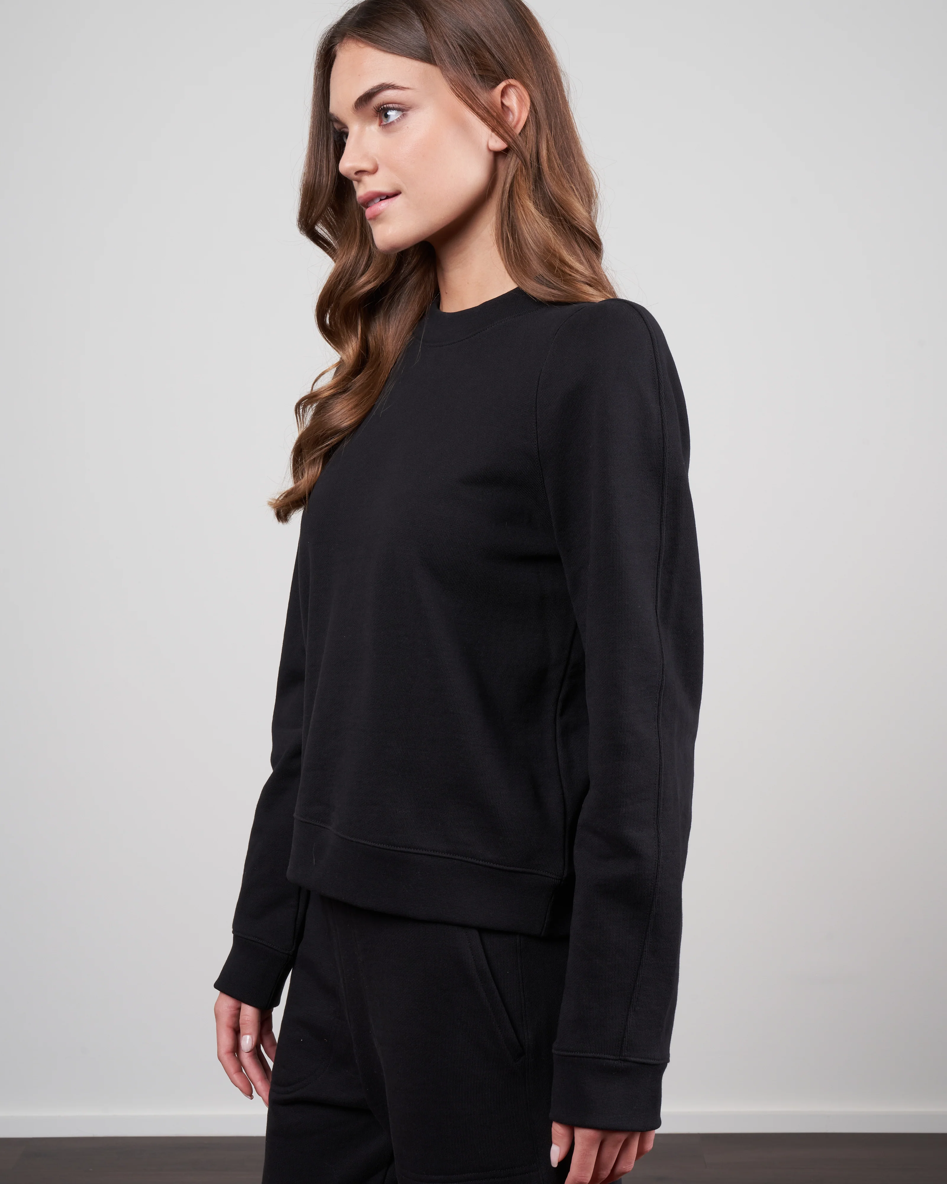 sweatshirt sculpted shoulder sweatshirt - black - Image 3