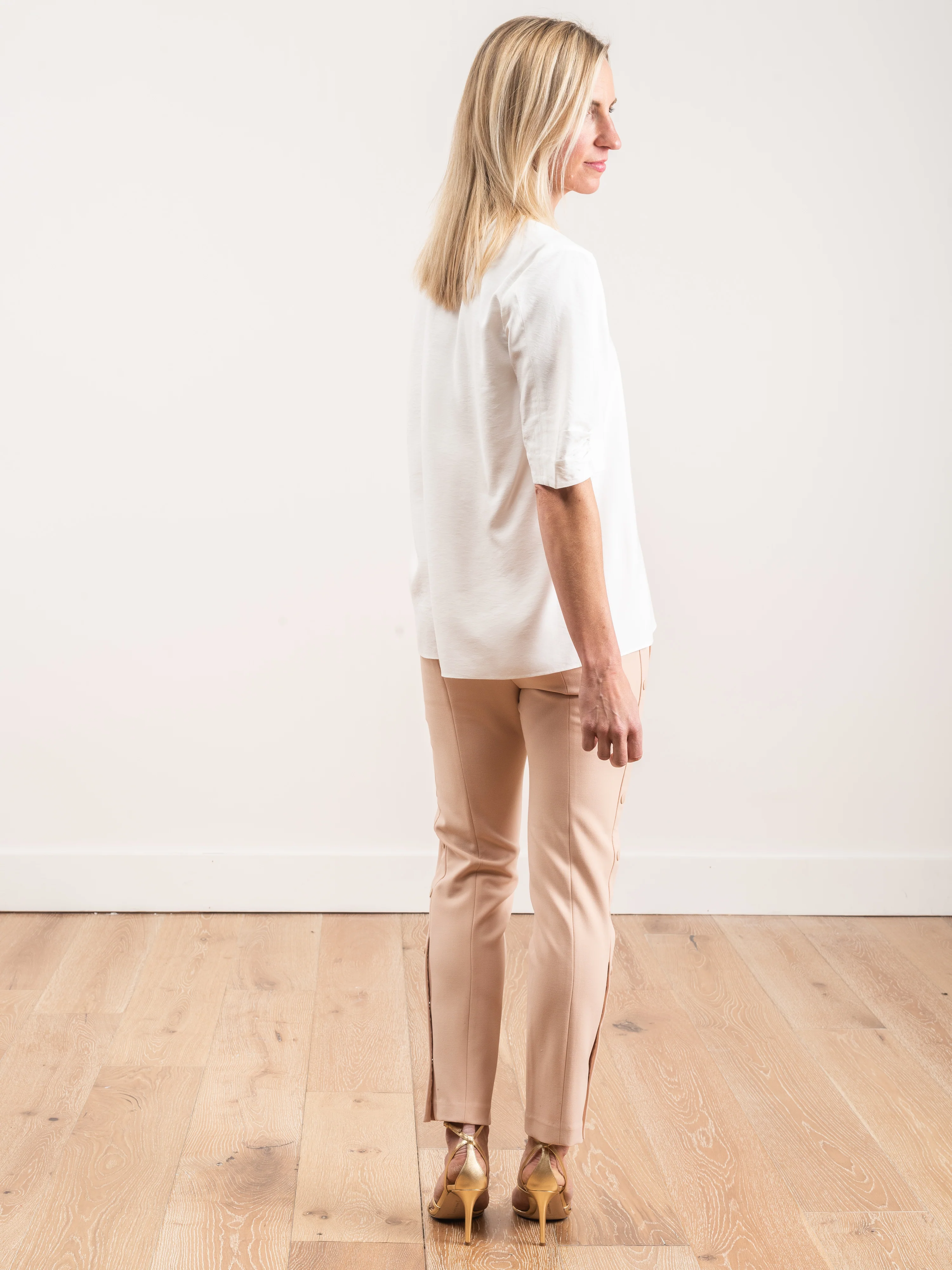 viscose twill vneck top - Image 2