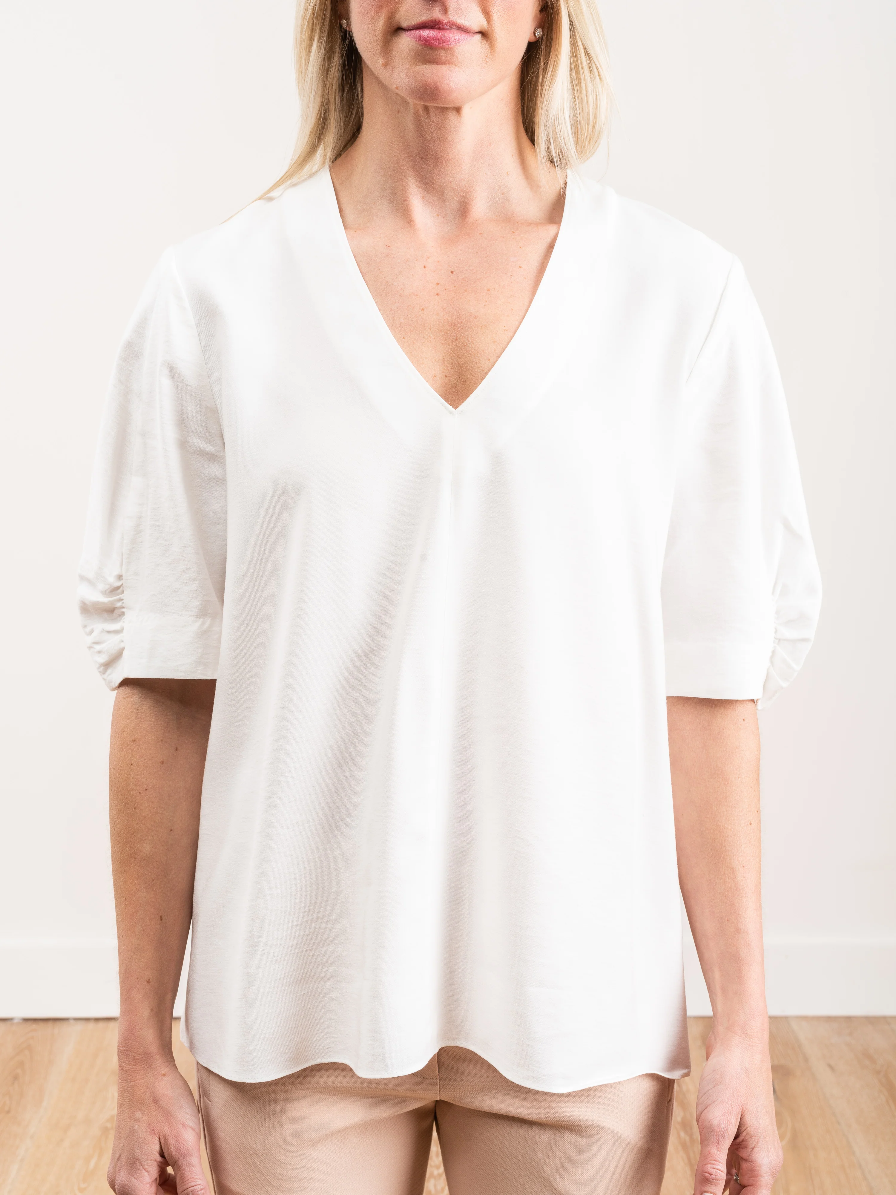 viscose twill vneck top - Image 4