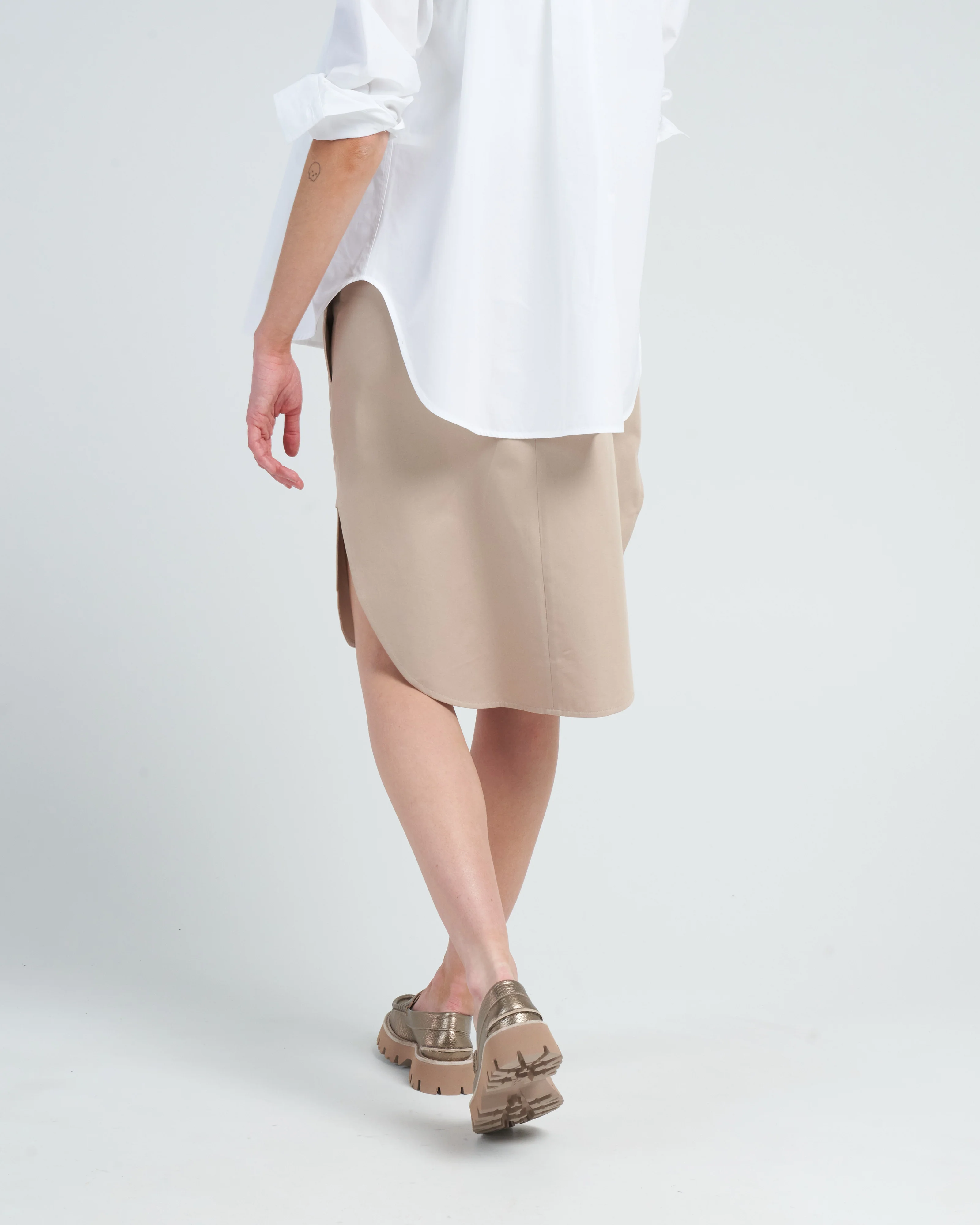 curved hem cotton skirt - beige - Image 4