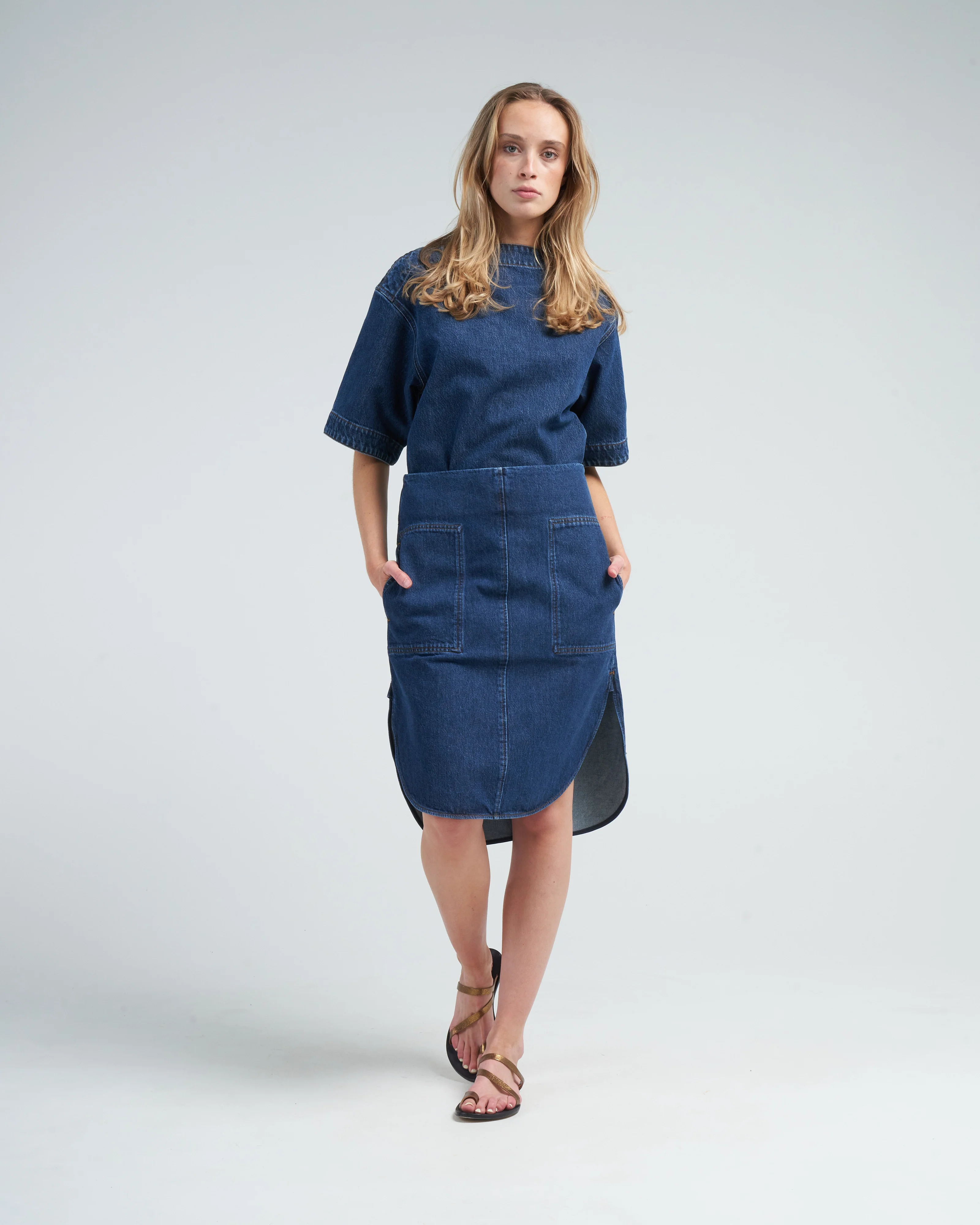 curved hem denim skirt - dark blue - Image 3