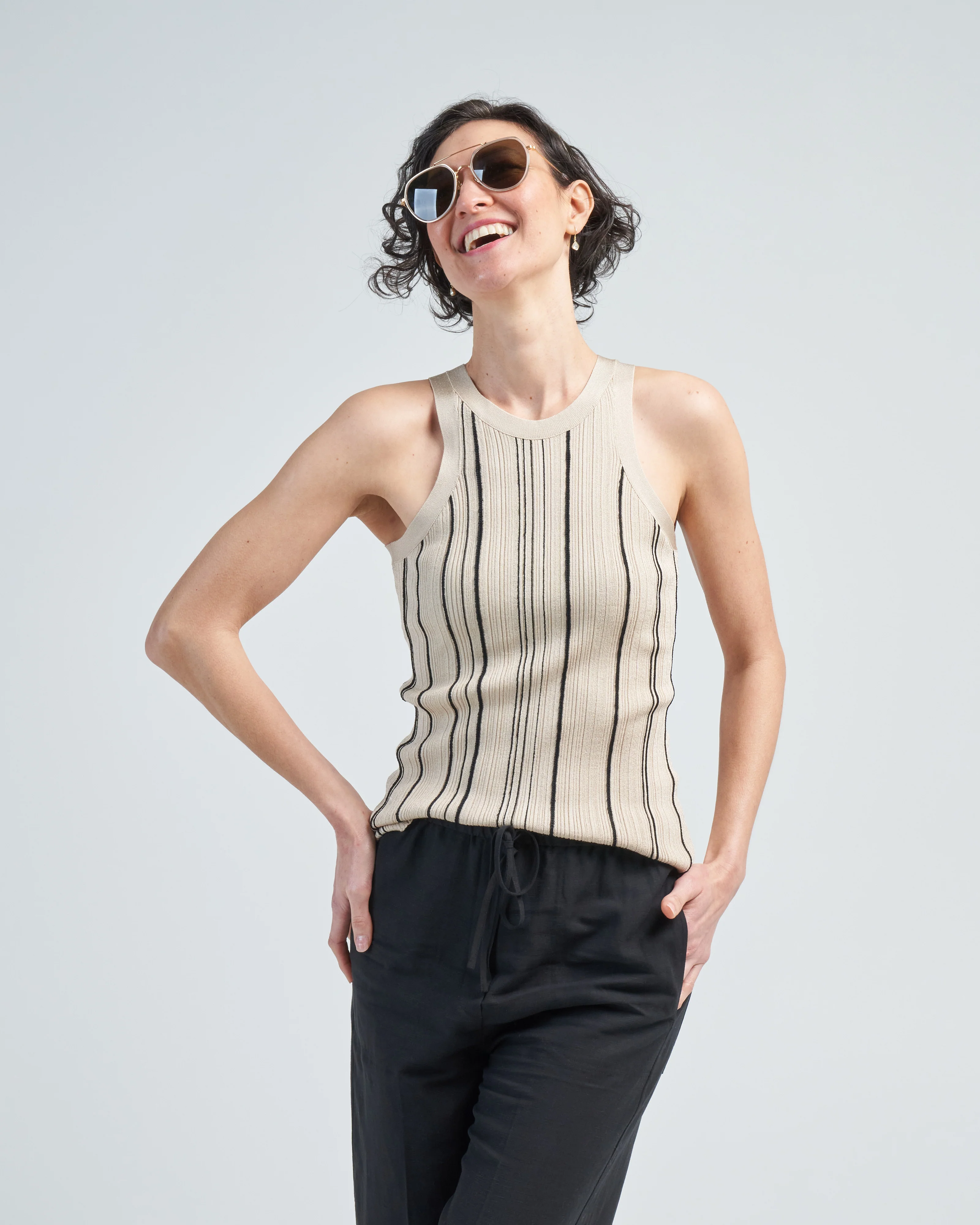 curved rib tank - Image 2