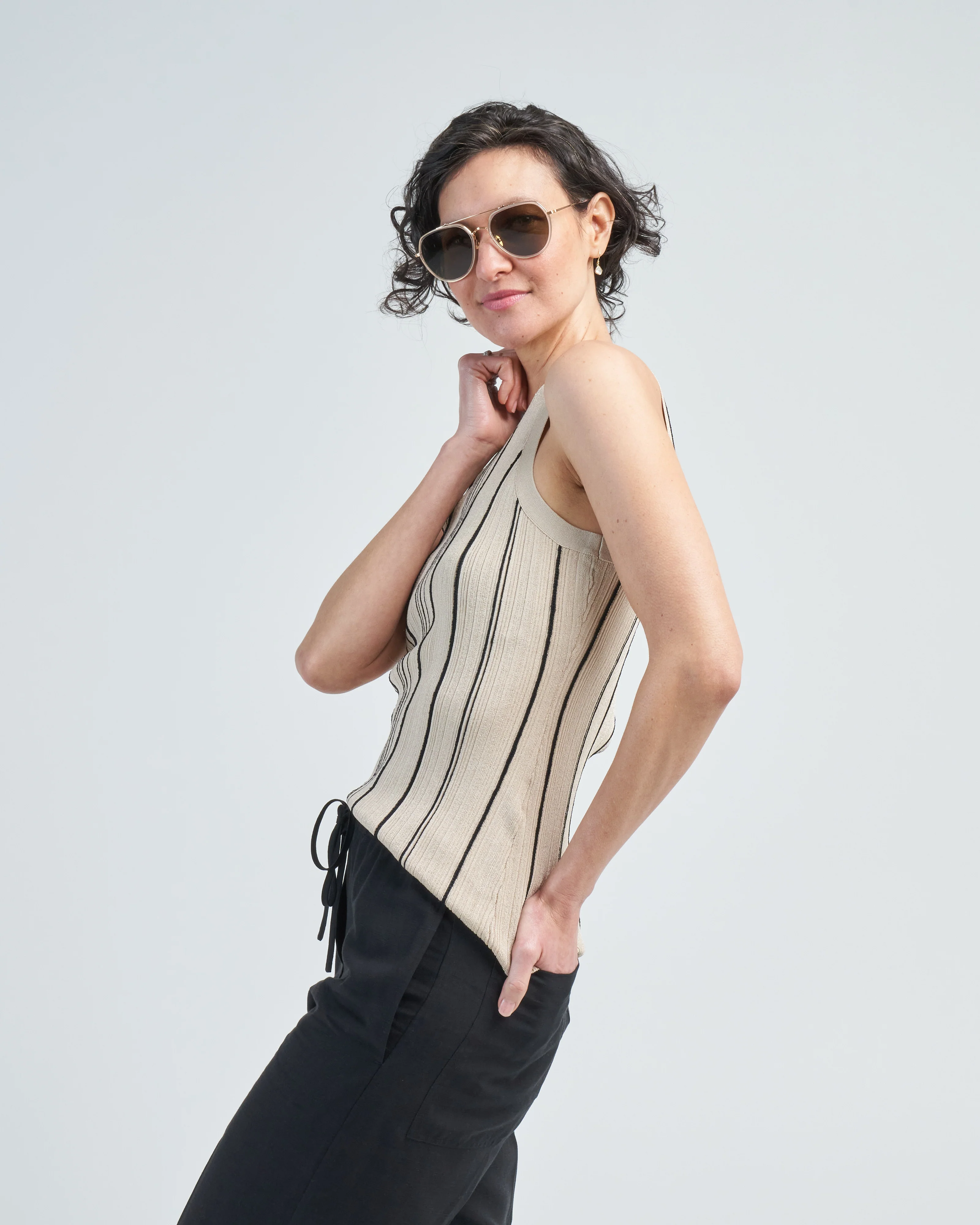 curved rib tank - Image 3