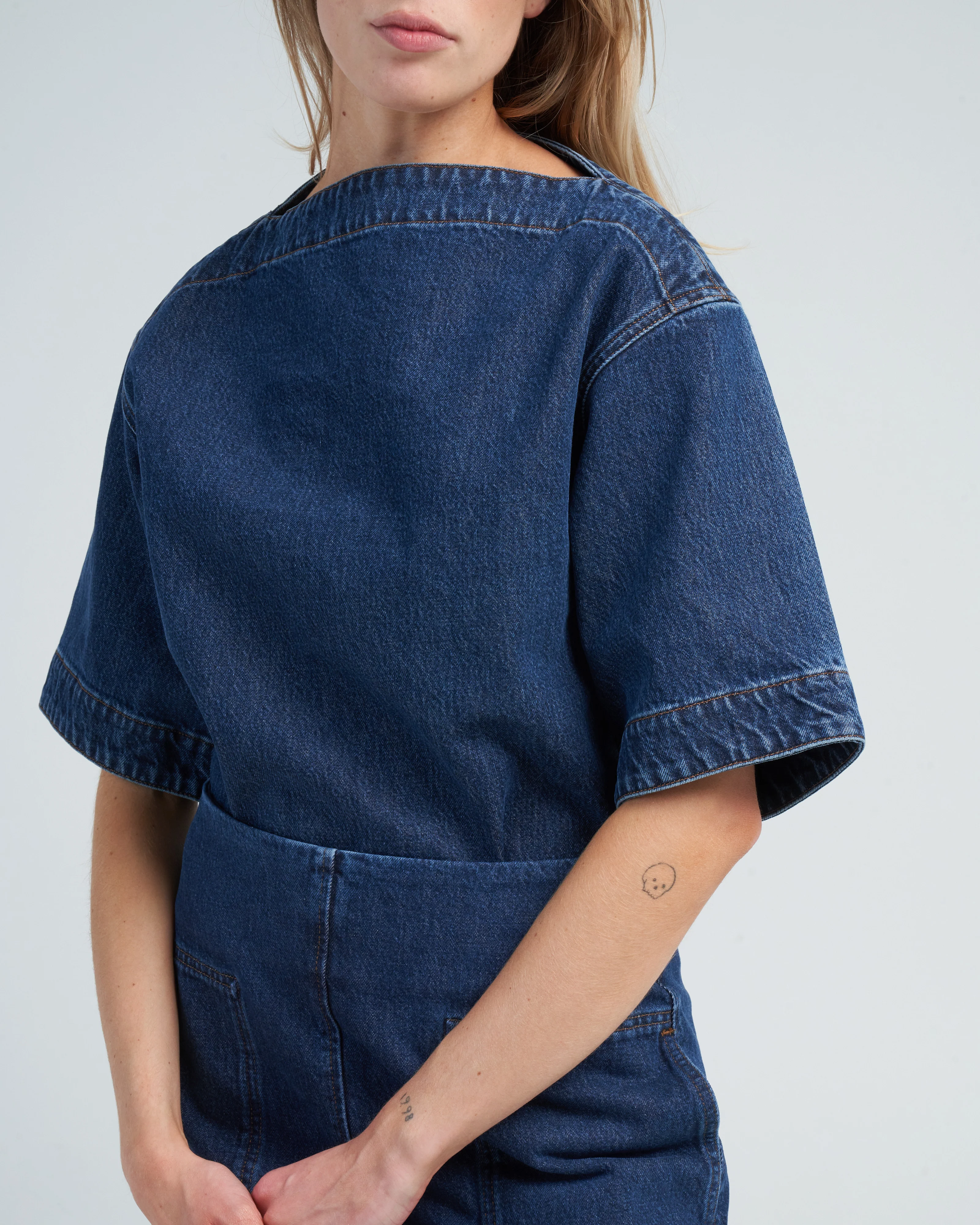 dart neck denim top - dark blue - Image 5