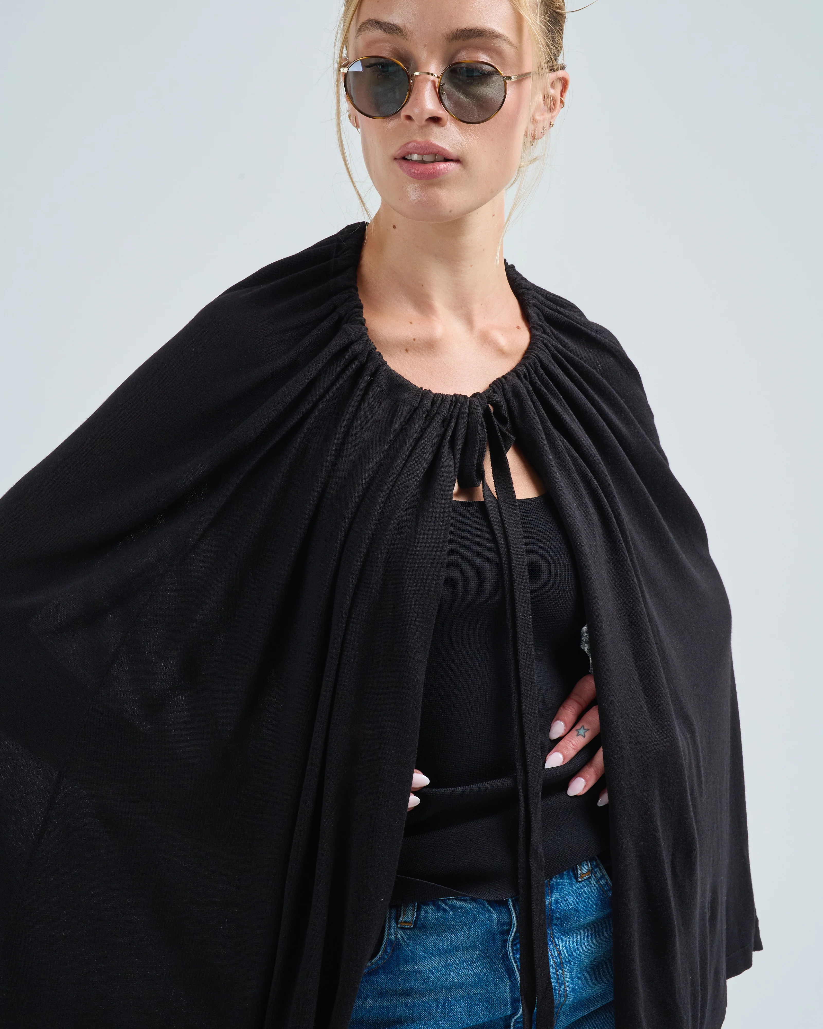 drawstring cape - Image 5