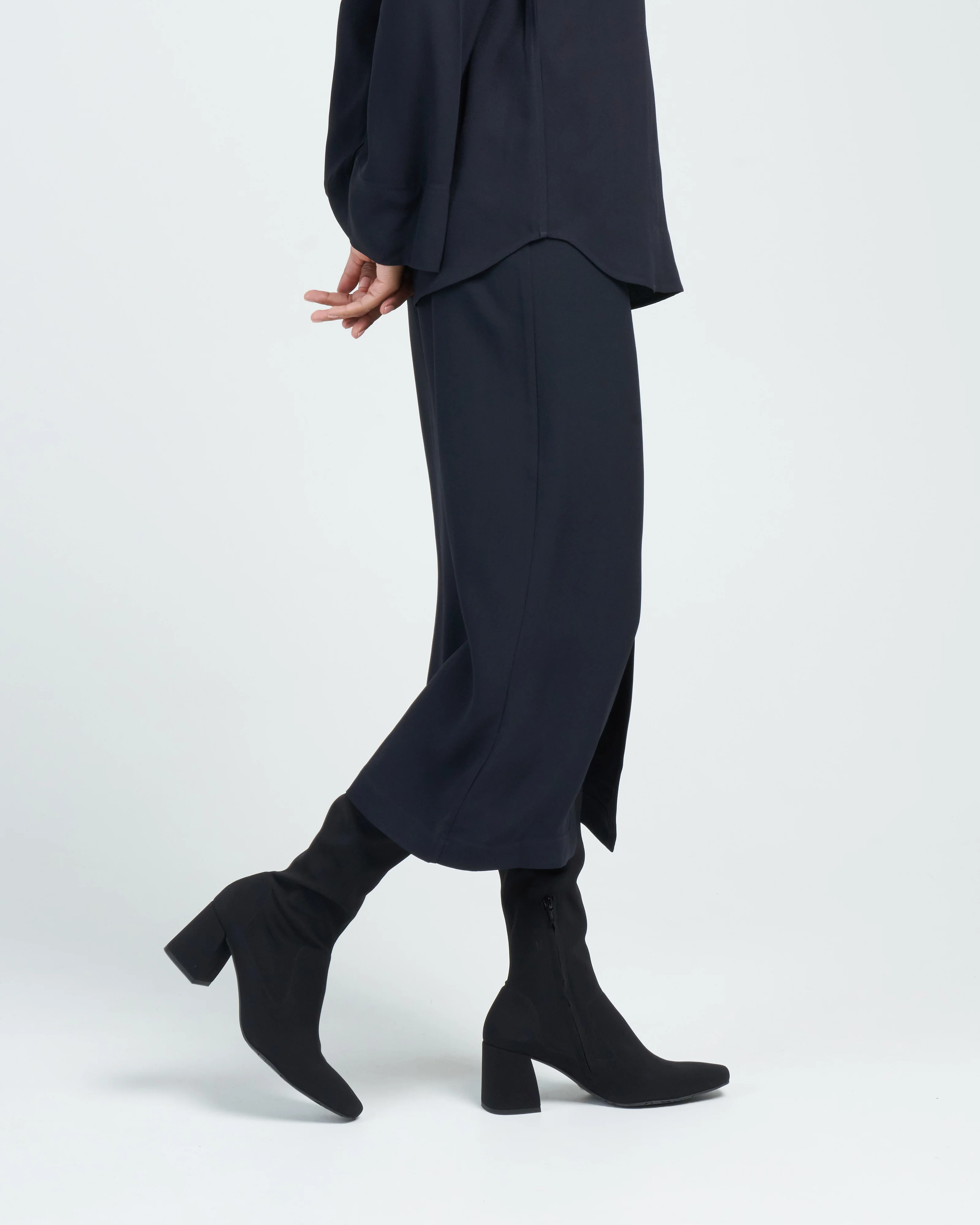 front-split satin midi skirt - navy - Image 3