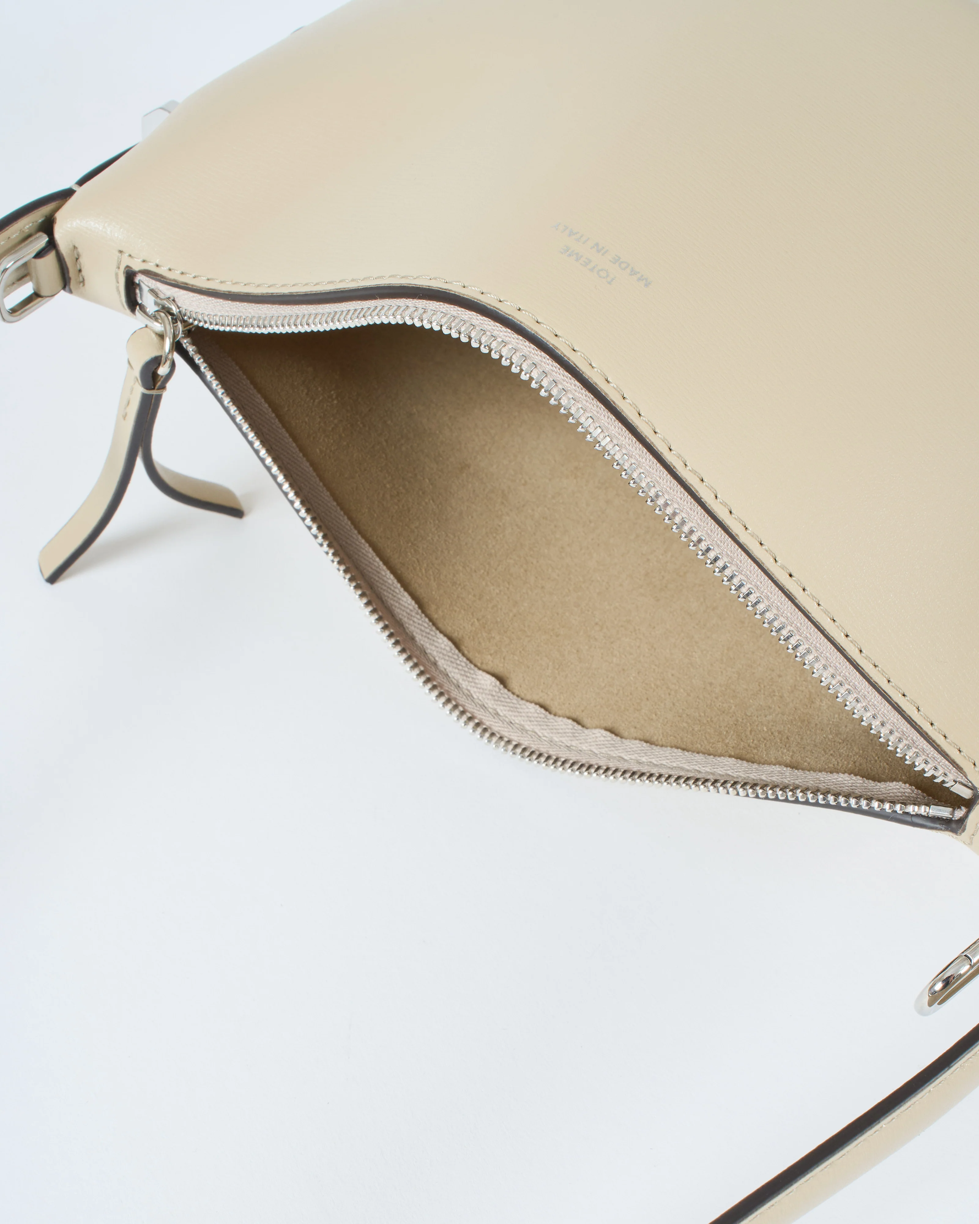 leather scoop wristlet - Image 7