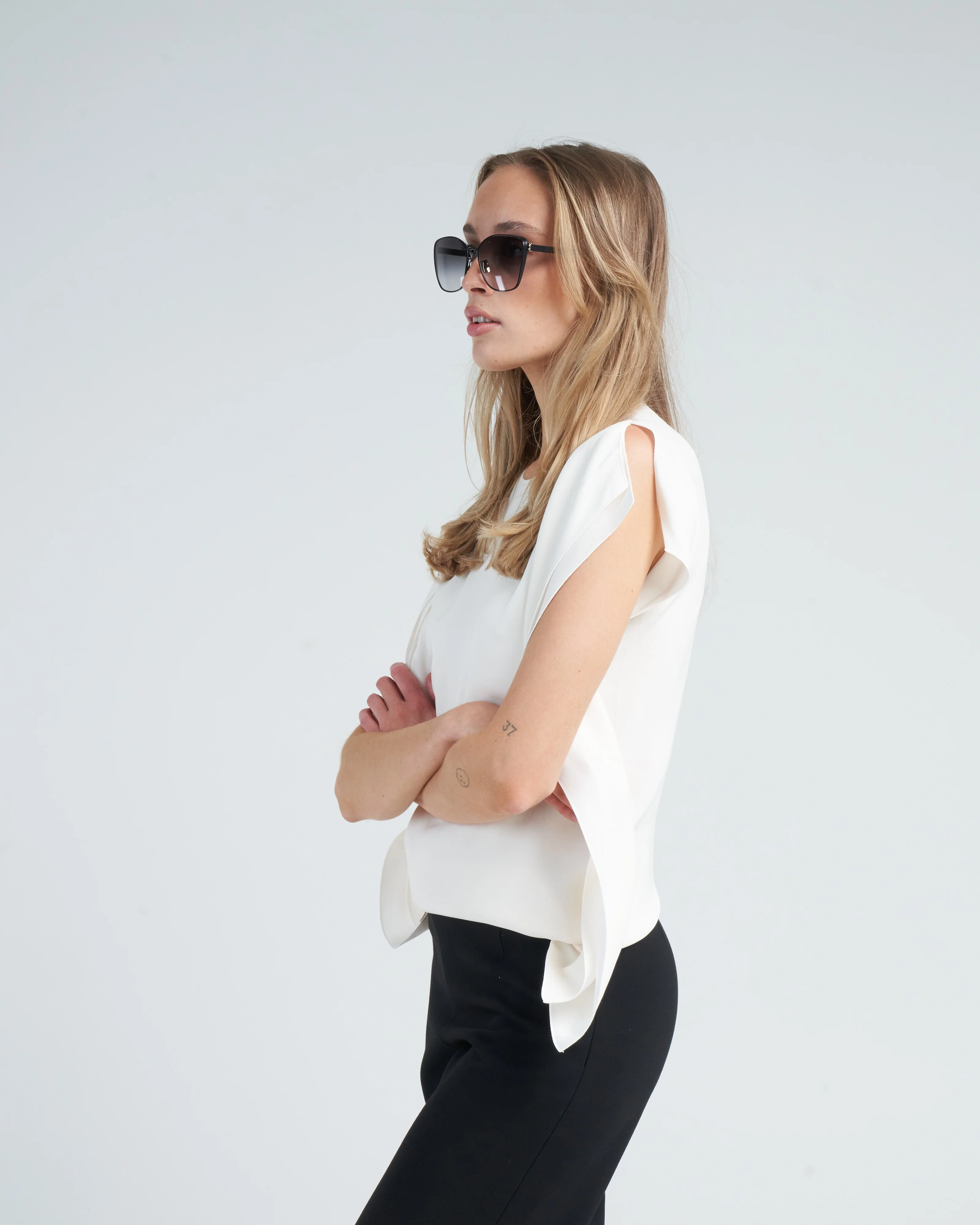 side drape crepe top - macadamia - Image 3