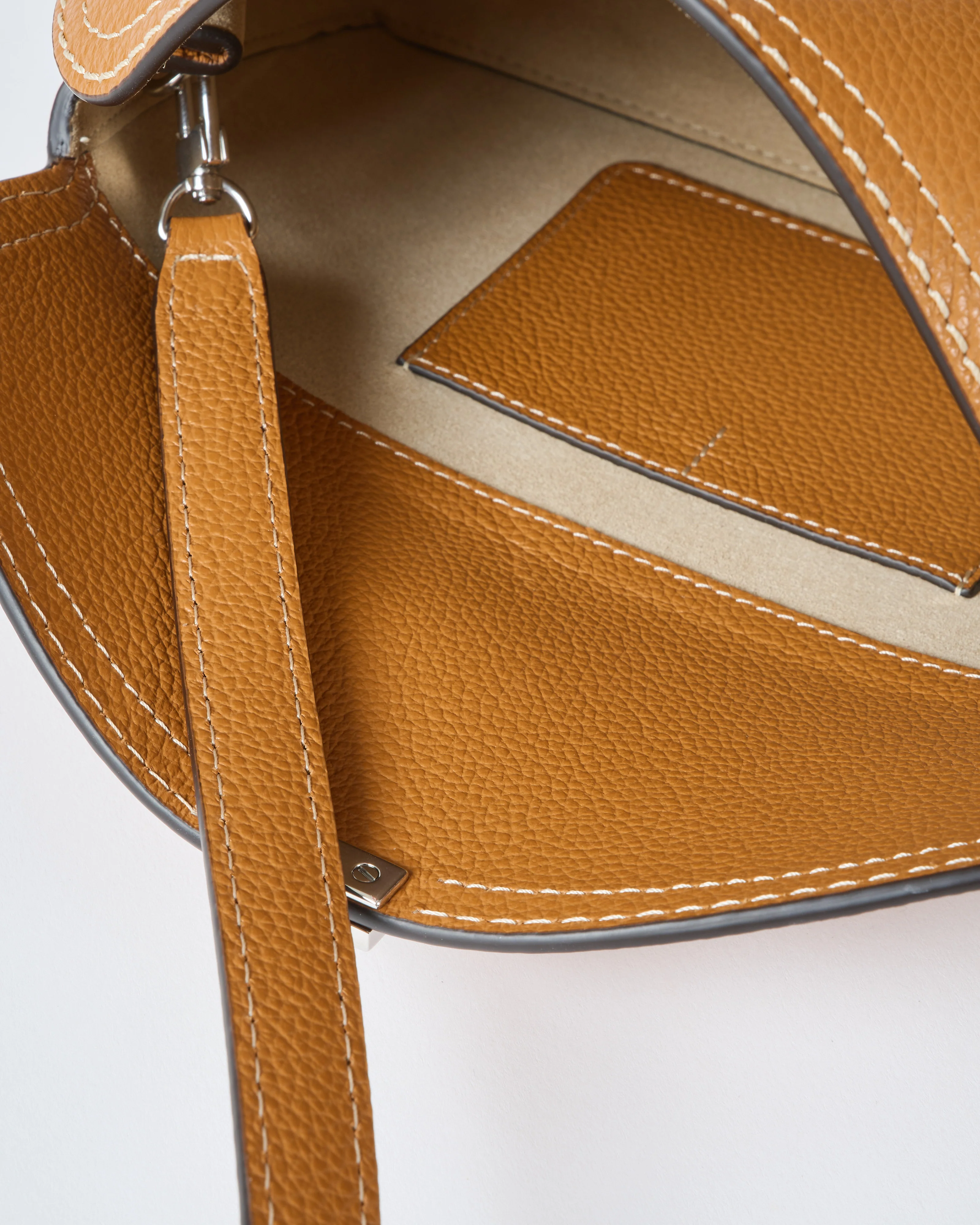 t-lock grained-leather clutch - Image 8