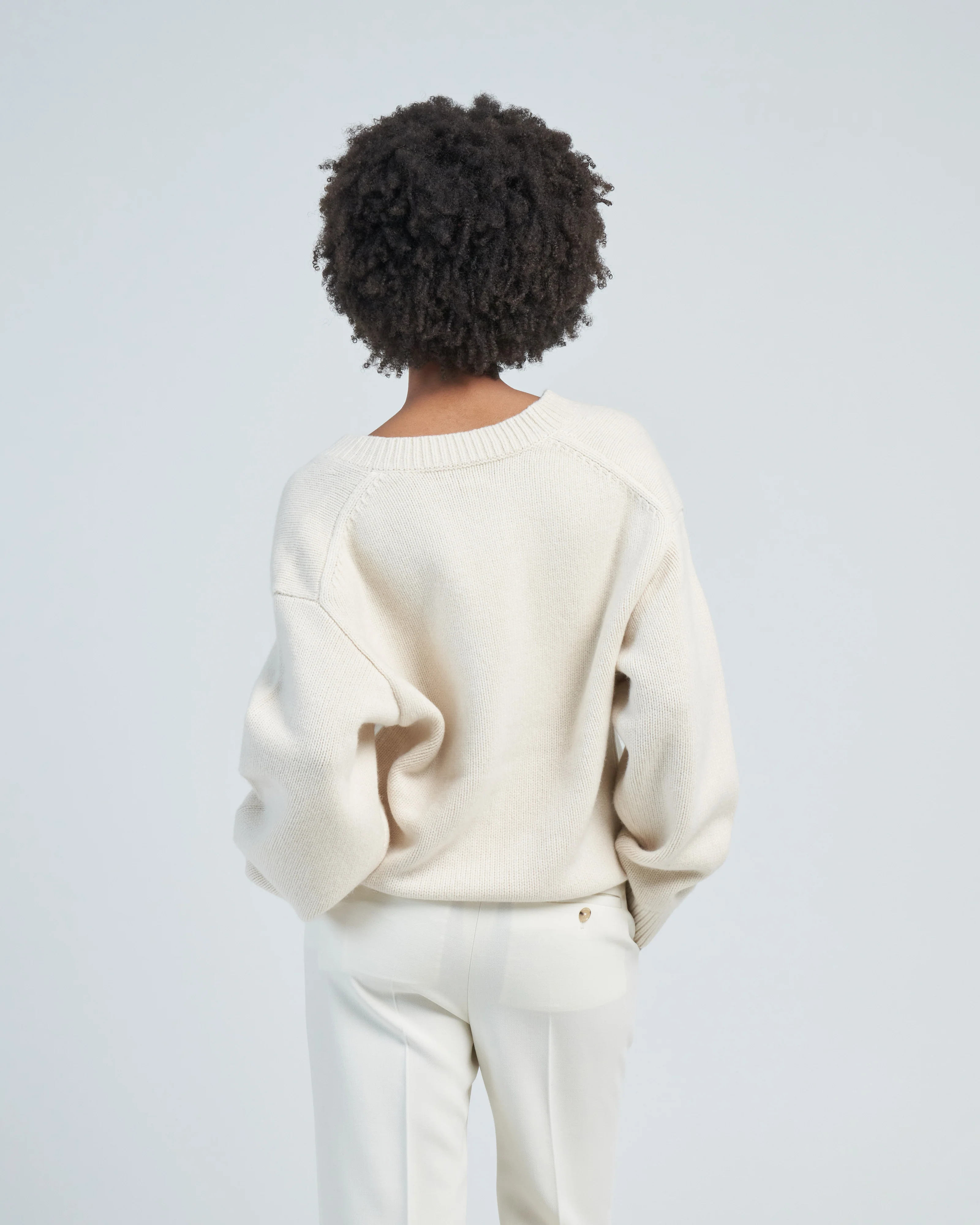 v-neck wool cashmere knit - Image 4