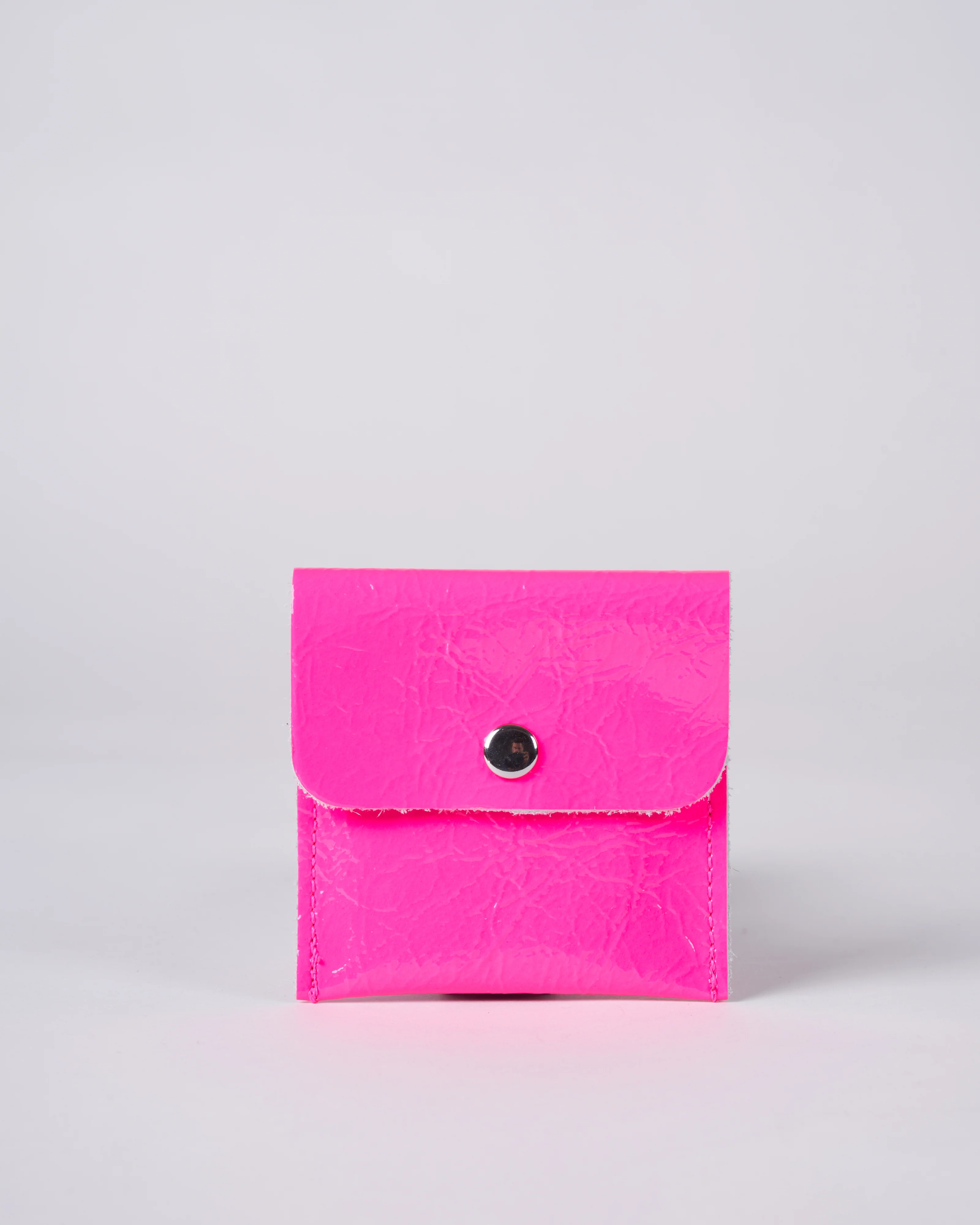 ear buds - fluro pink - Image 3