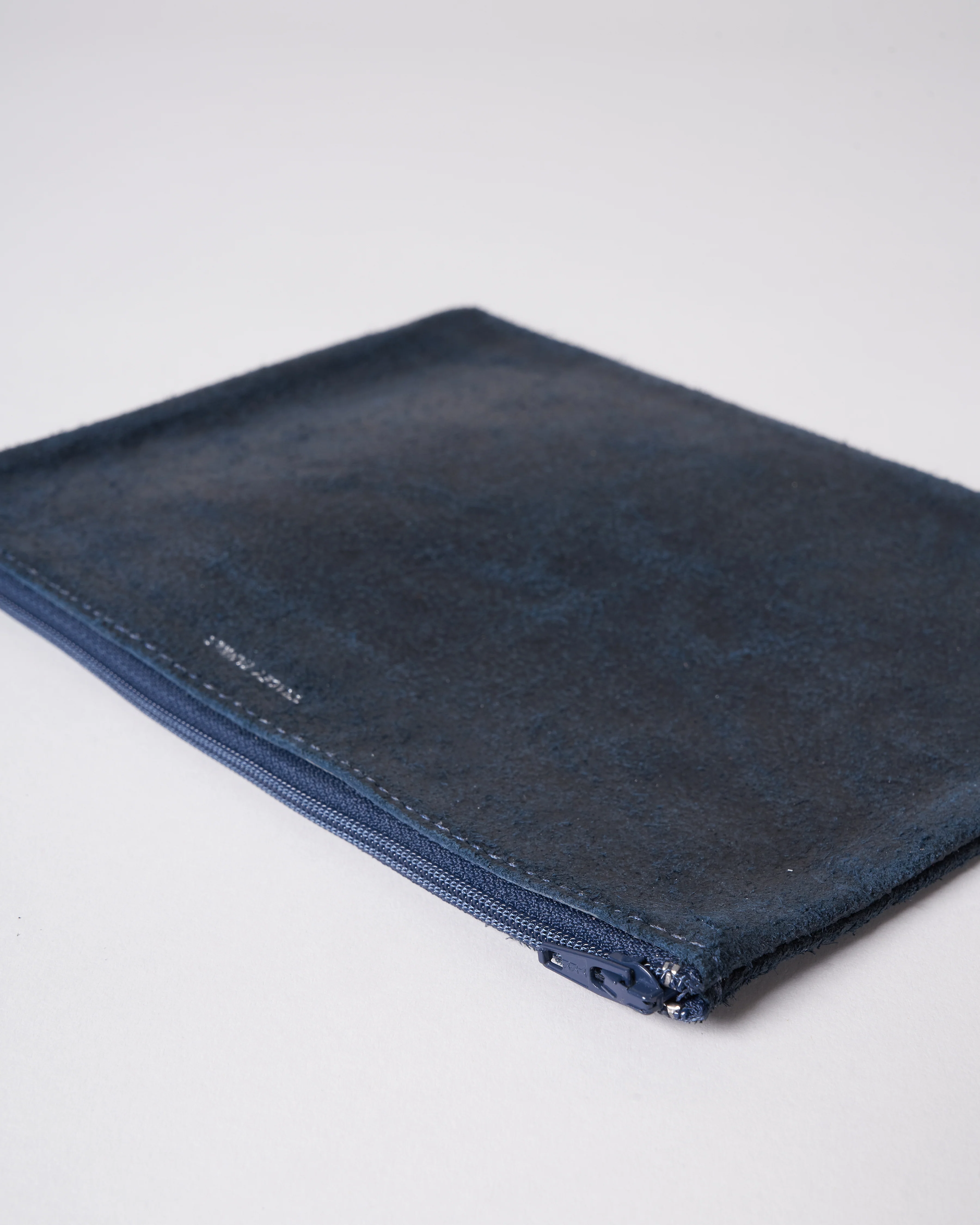 large zip pouch - distress indigo revolver - Image 3