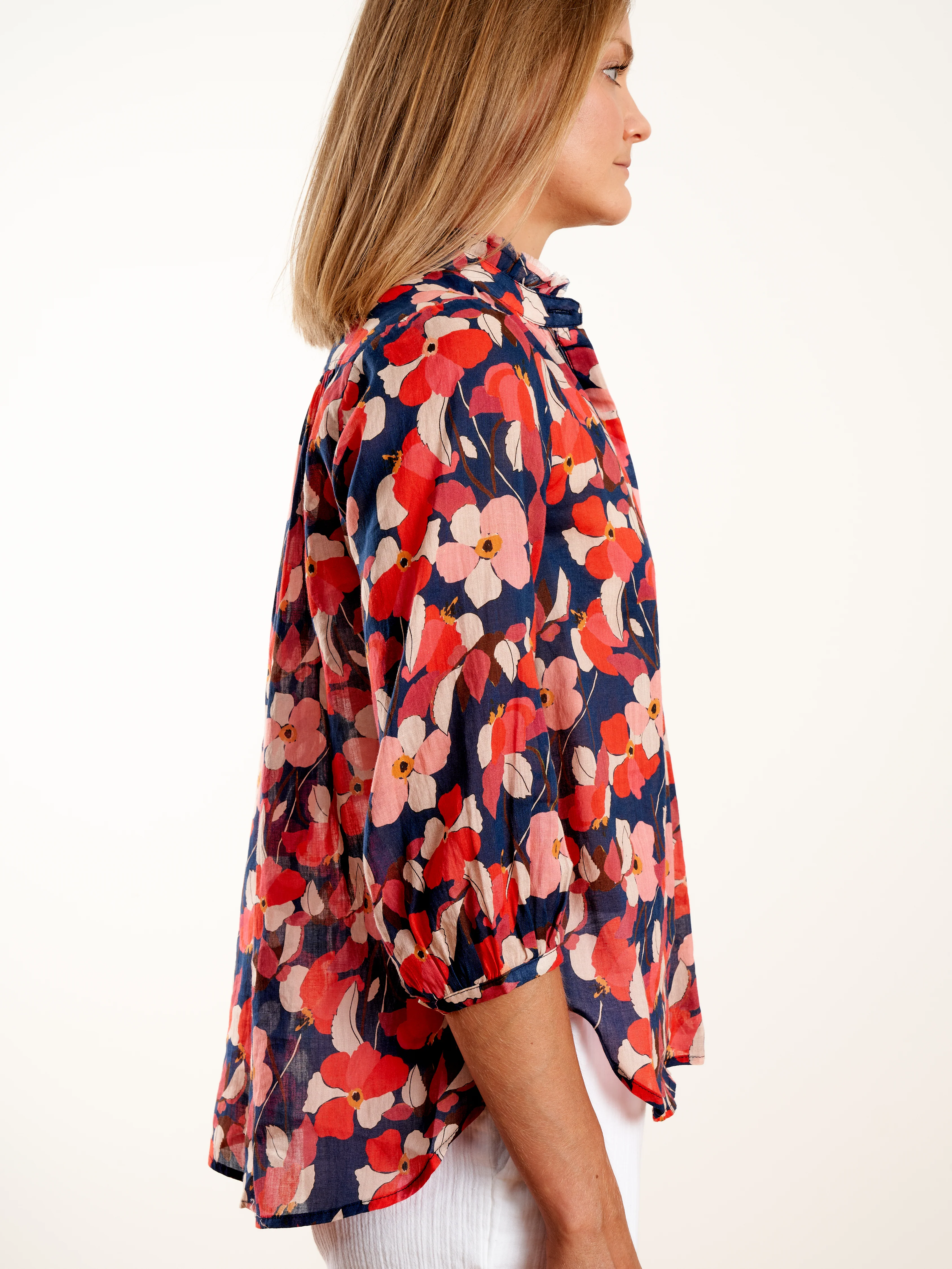 sara henley shirt - navy floral - Image 4