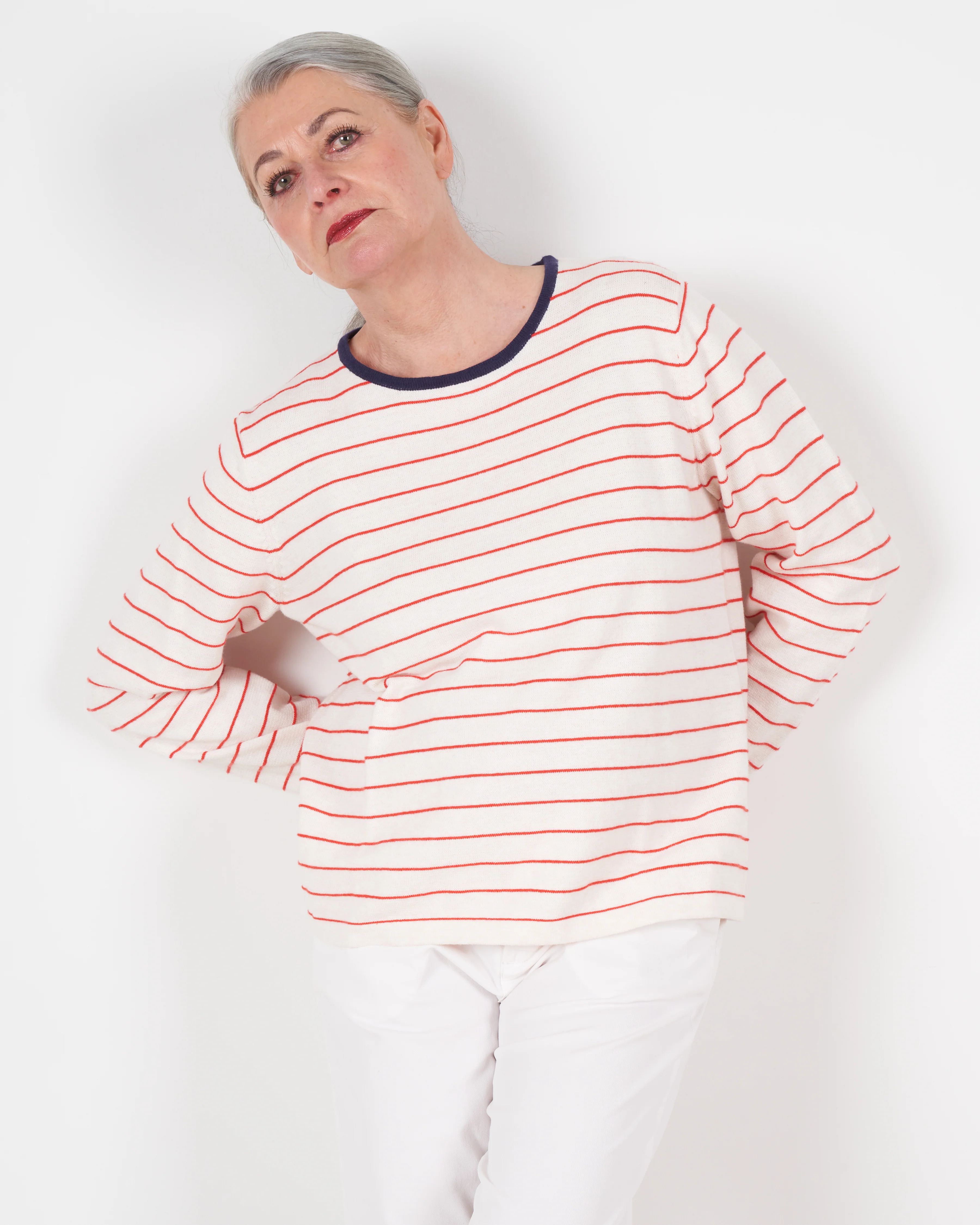 saylor sweater - white/red stripe
