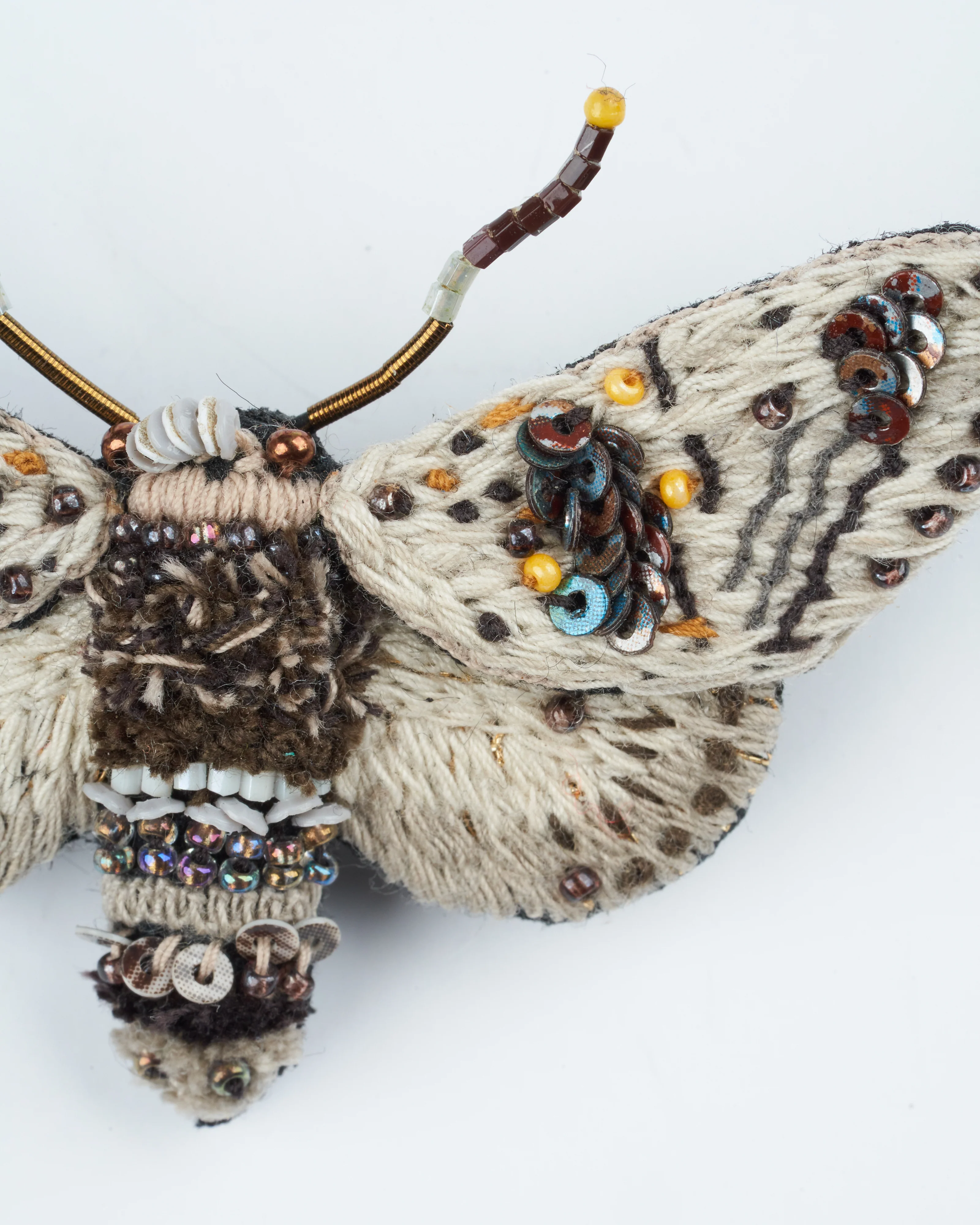 alder kitten moth brooch - embroidery - Image 2