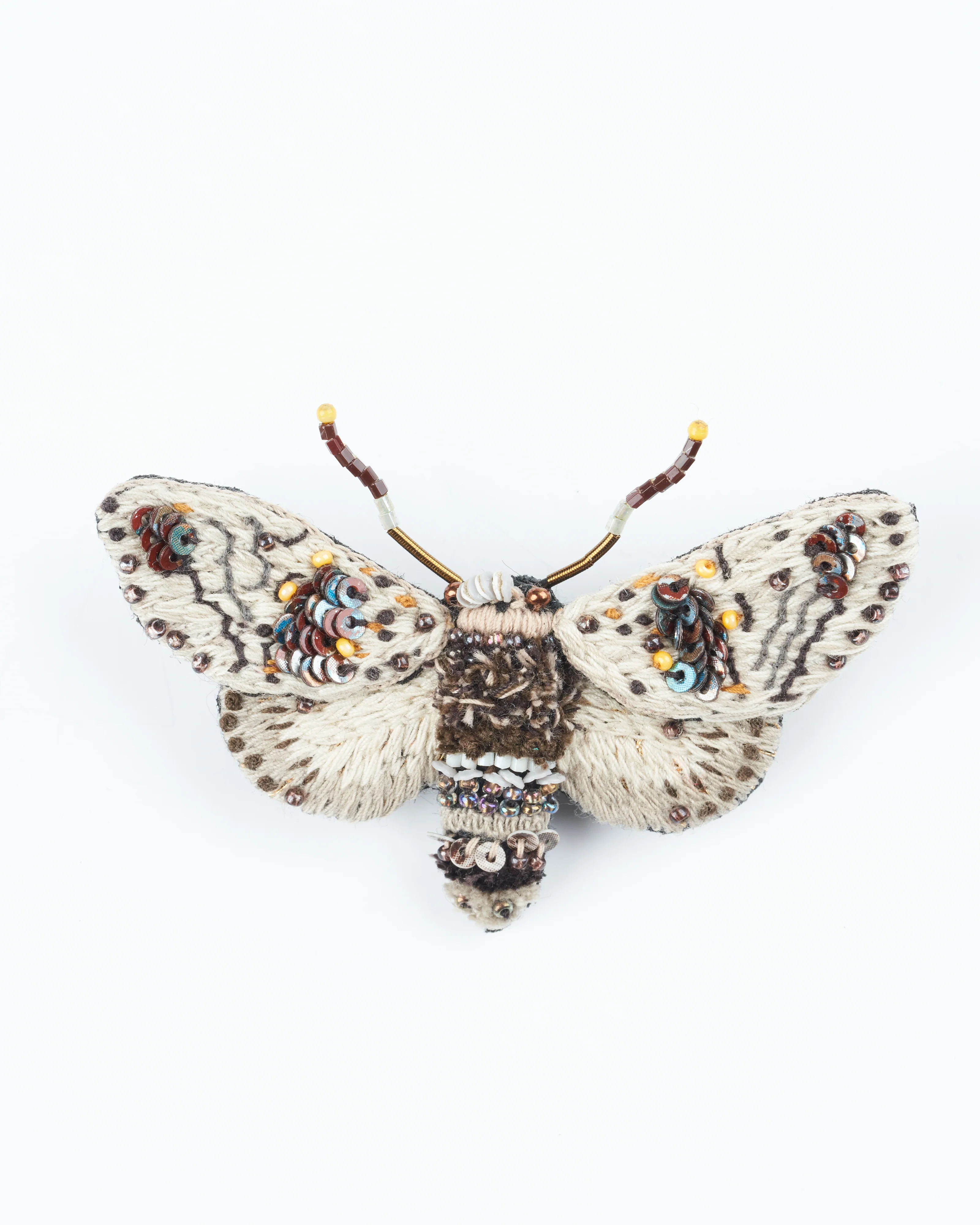 alder kitten moth brooch - embroidery - Image 3