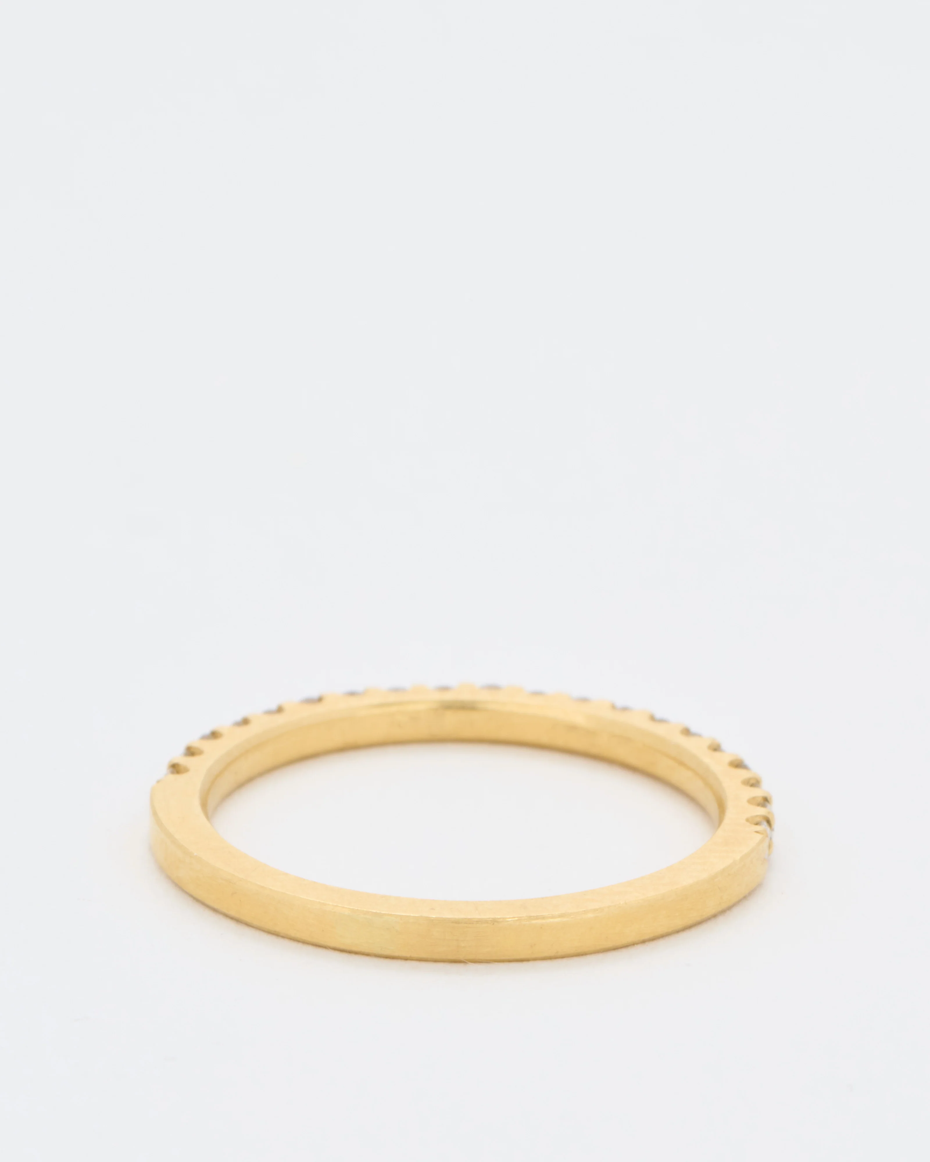 1/2 eternity band with diamond - Image 4