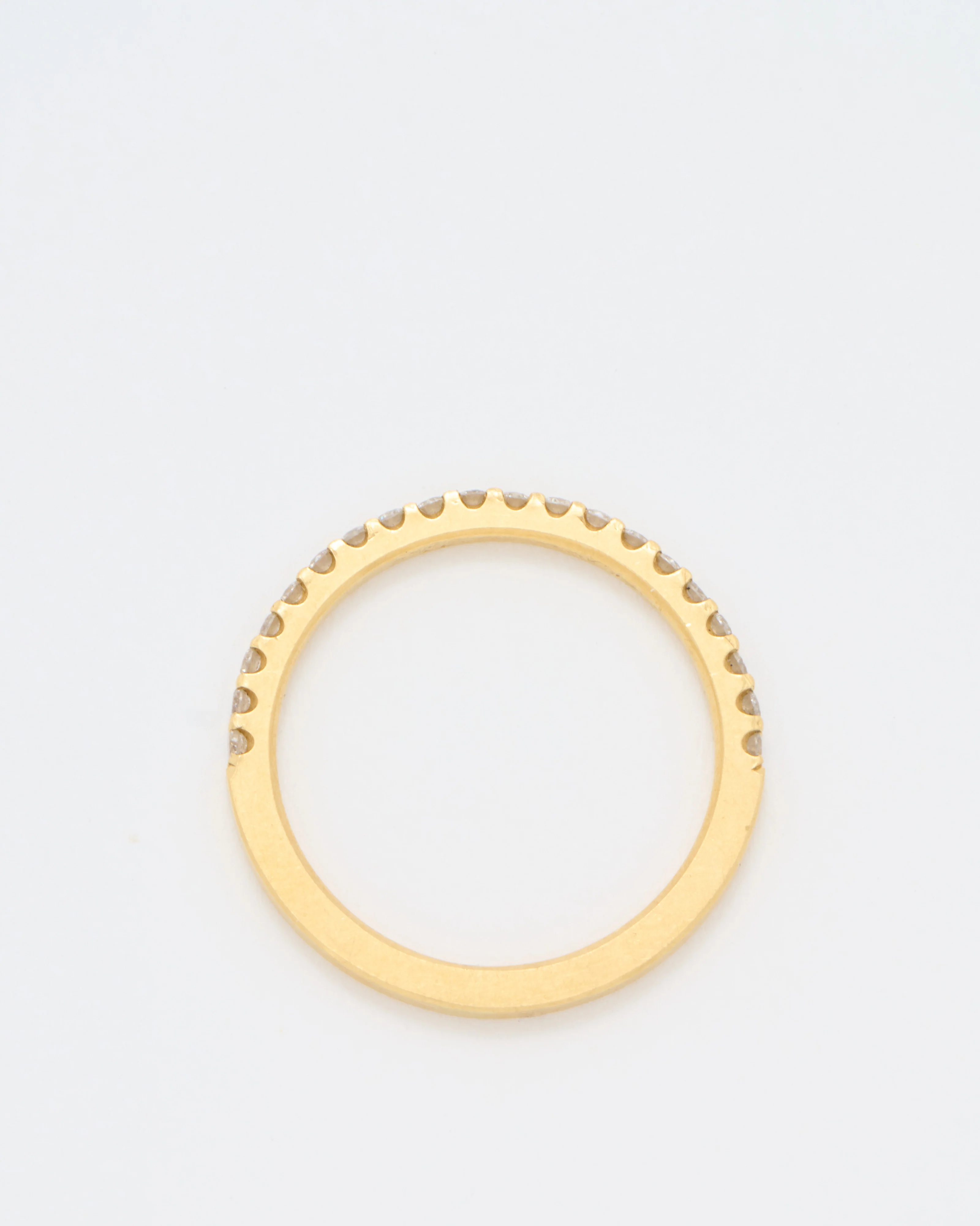 1/2 eternity band with diamond - Image 5