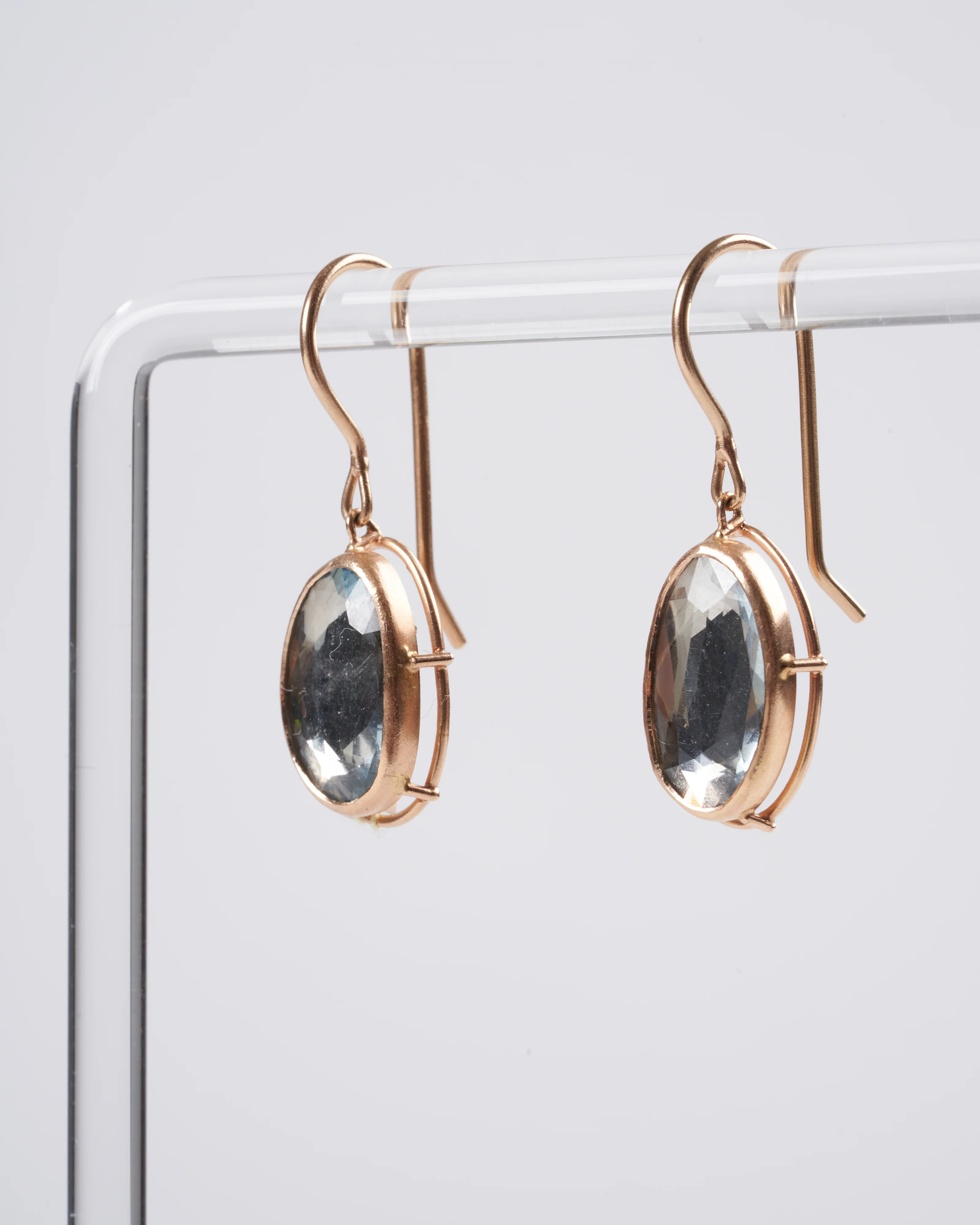 aquamarine drop earrings - gold and blue - Image 2