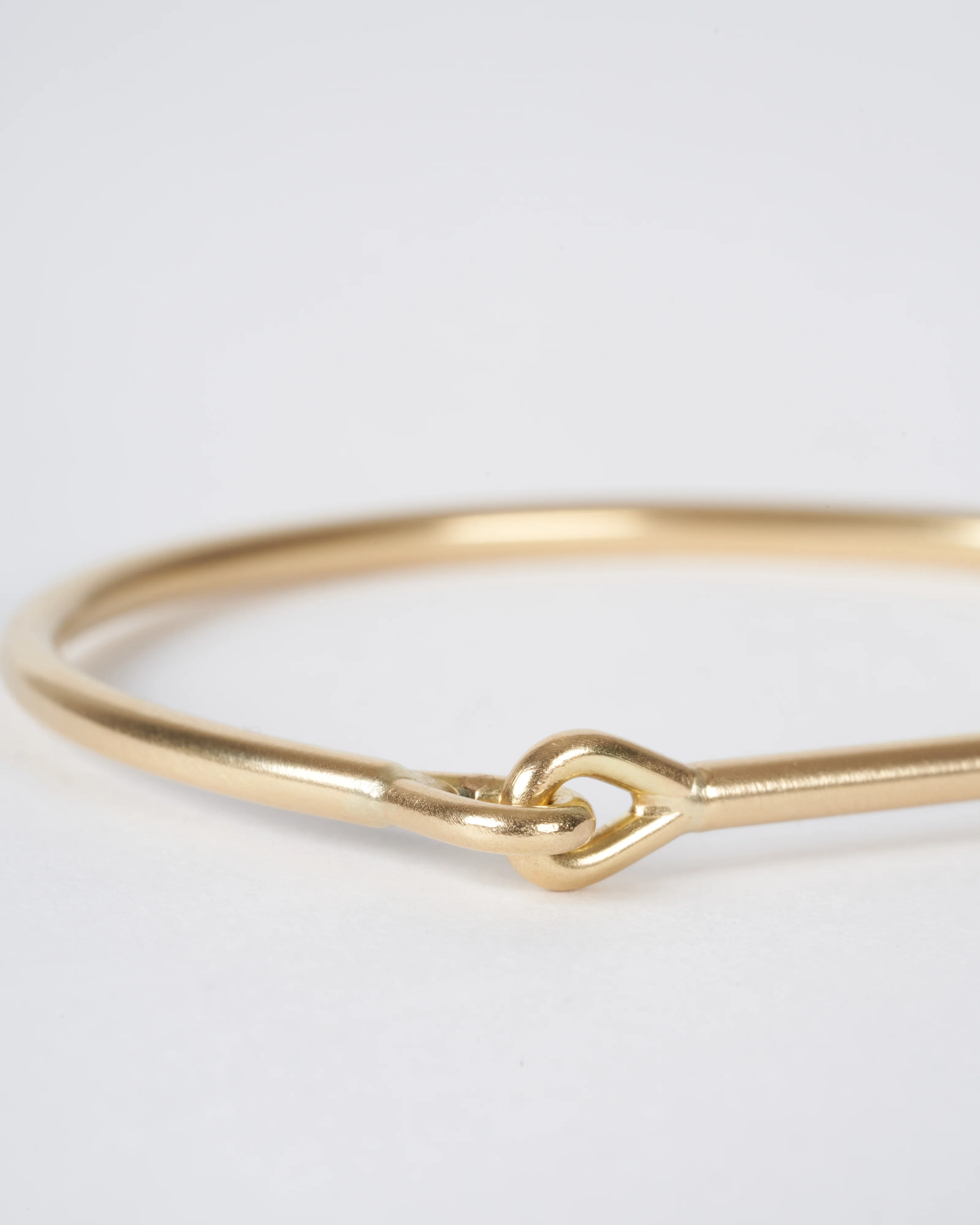 needle eye cuff heavy weight - Image 3