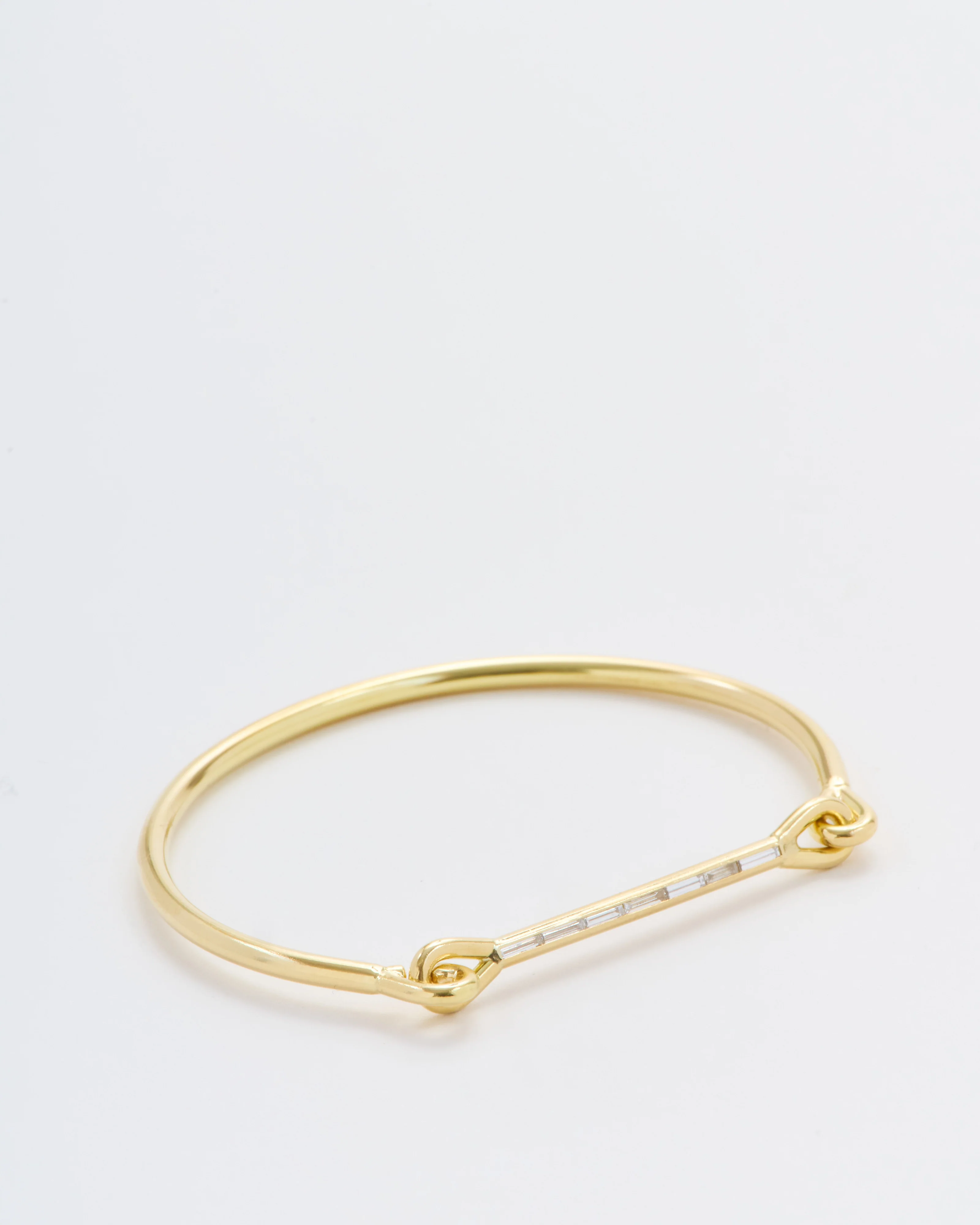 needle eye cuff with baguette diamonds - Image 4