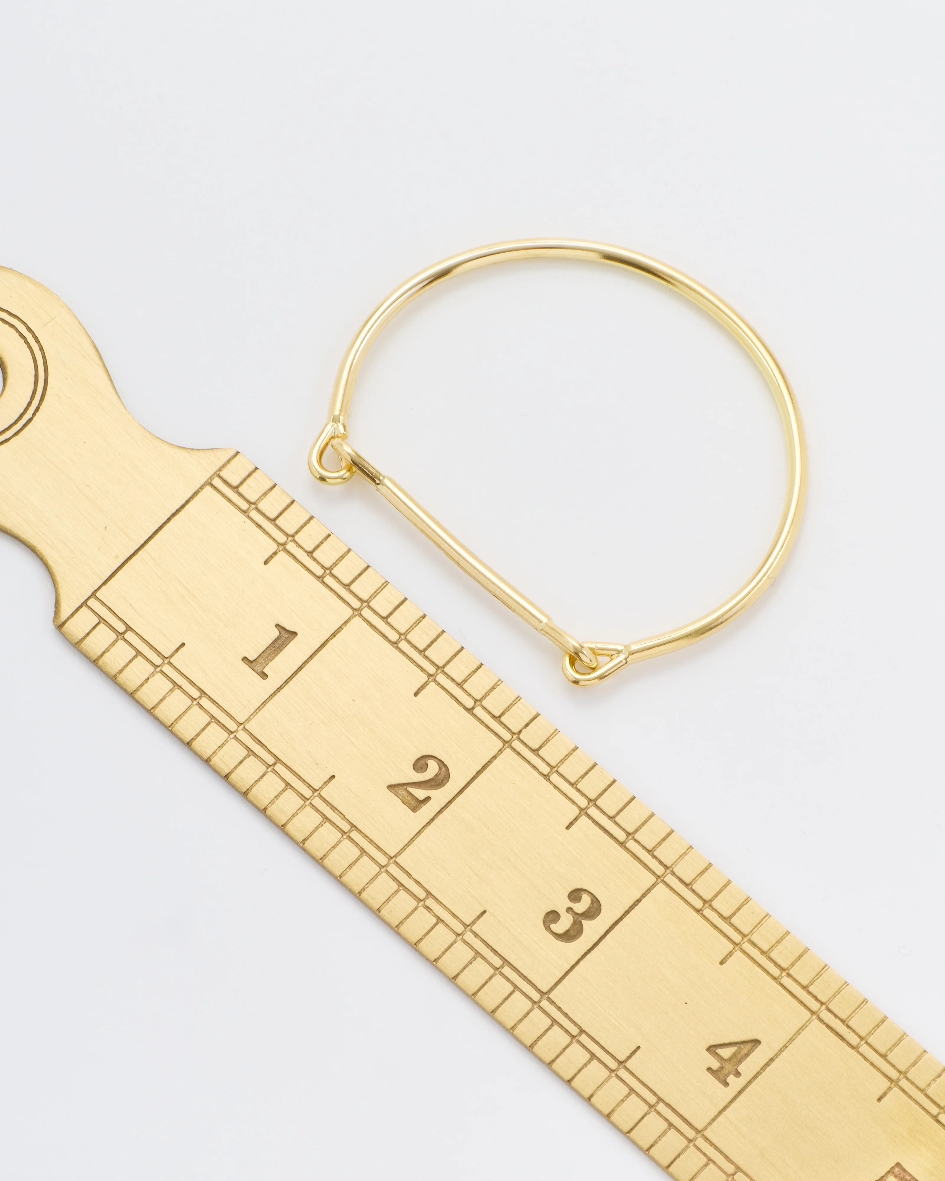 needle eye cuff with baguette diamonds - Image 8
