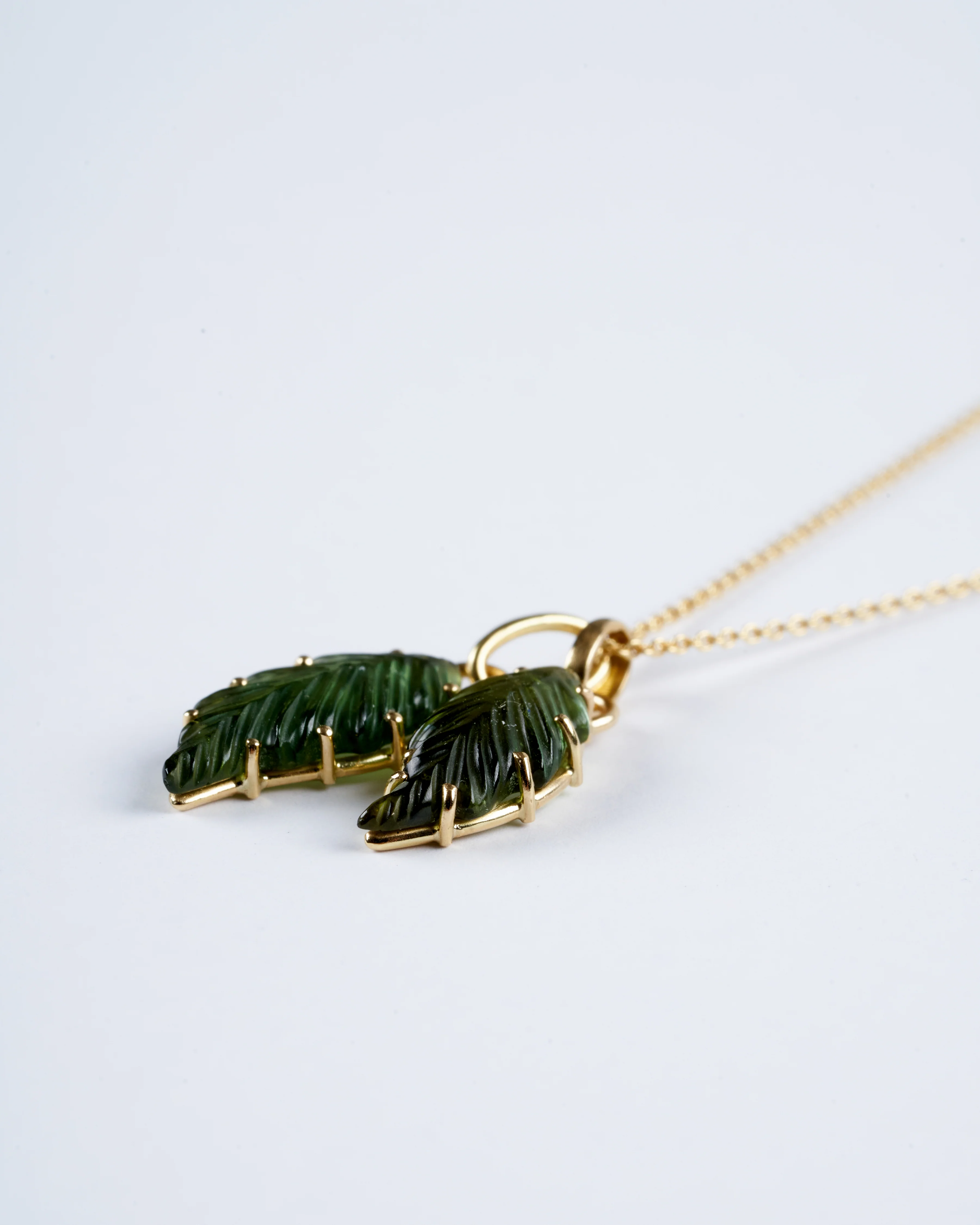 handcarved leaf pendant - green tourmaline - Image 4