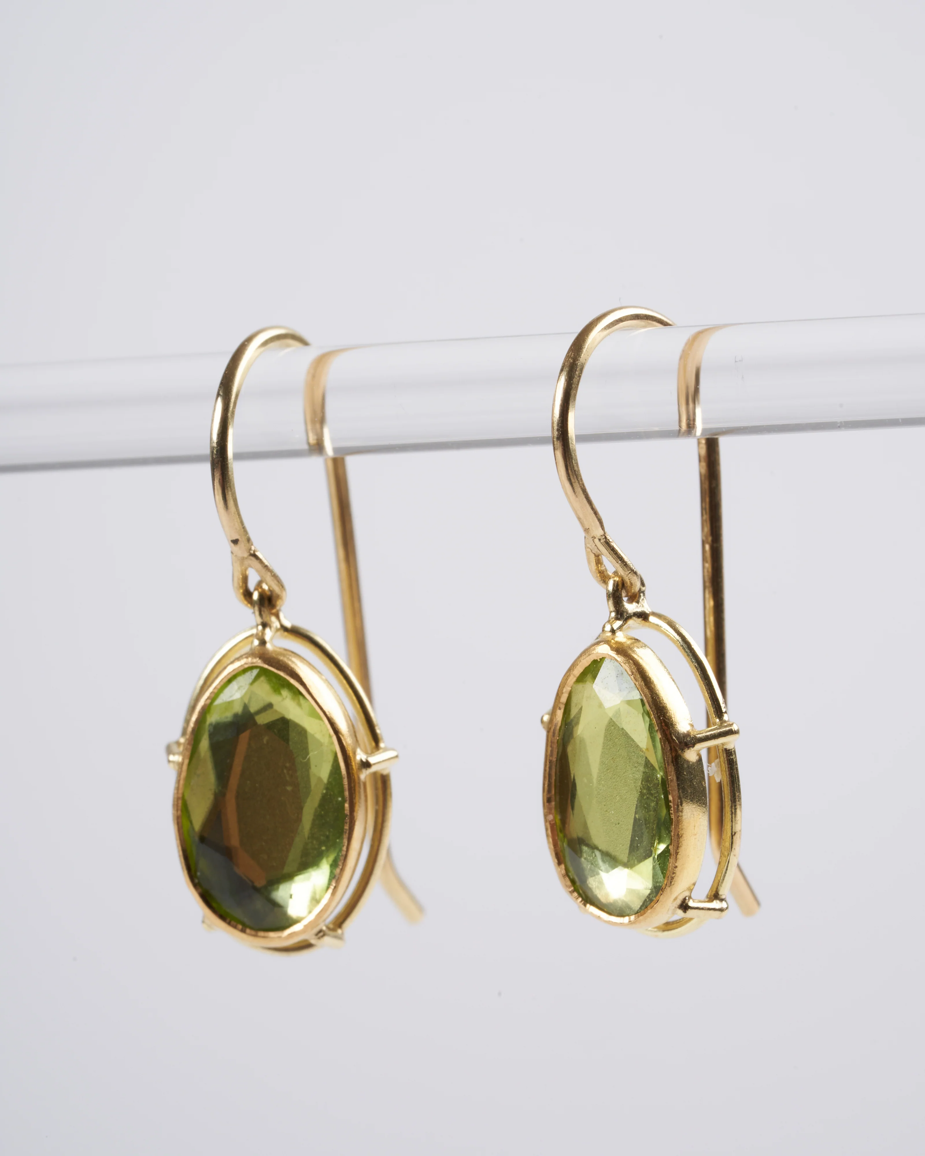 peridot drop earrings - gold and green - Image 2