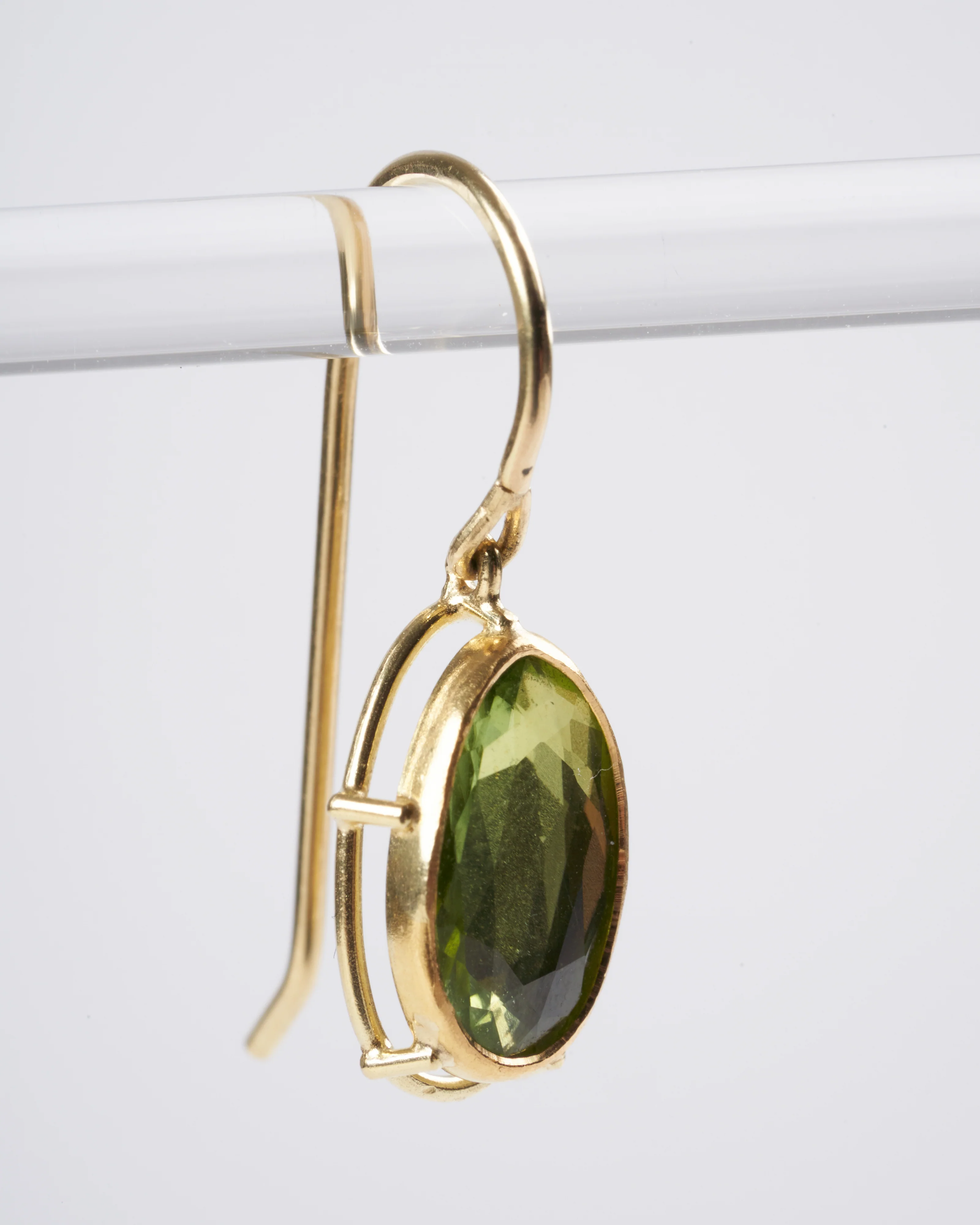 peridot drop earrings - gold and green - Image 4